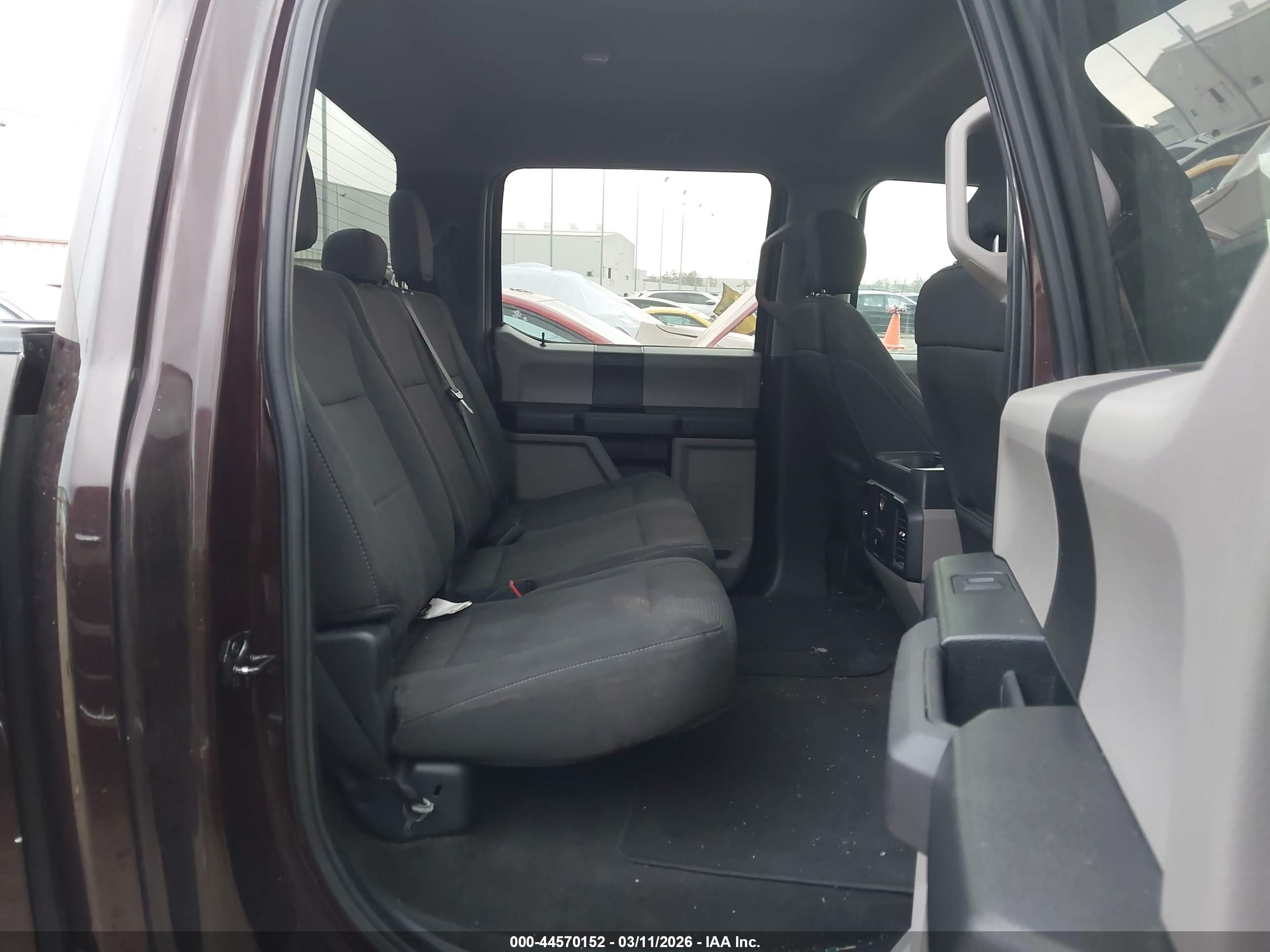 FORD F-150 image 8