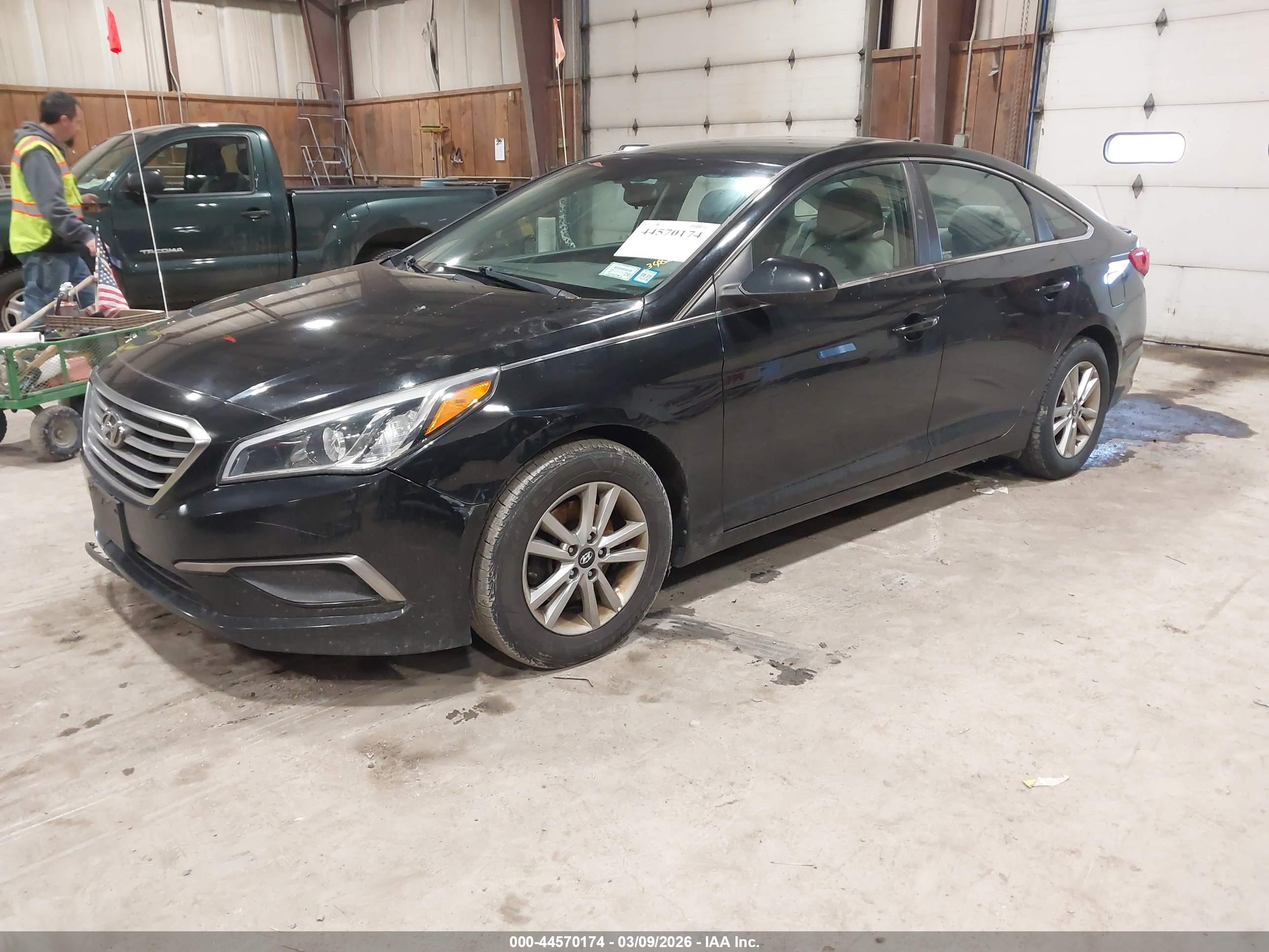 HYUNDAI SONATA image 2