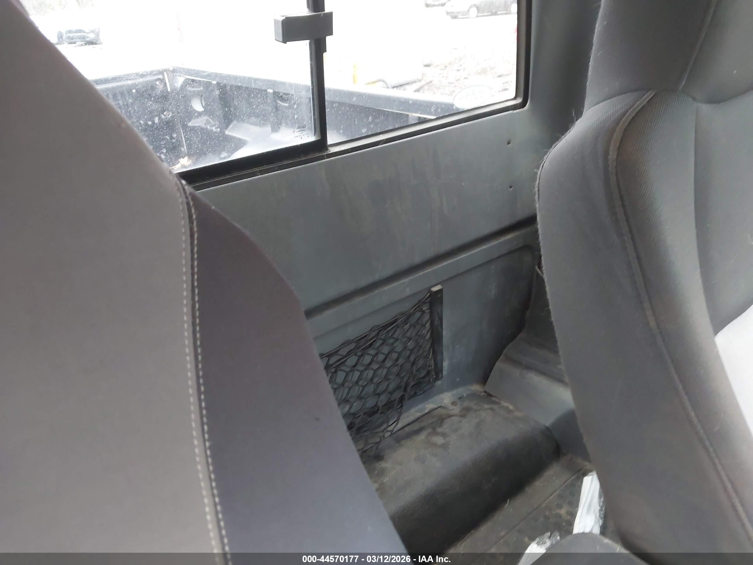 FORD RANGER image 8