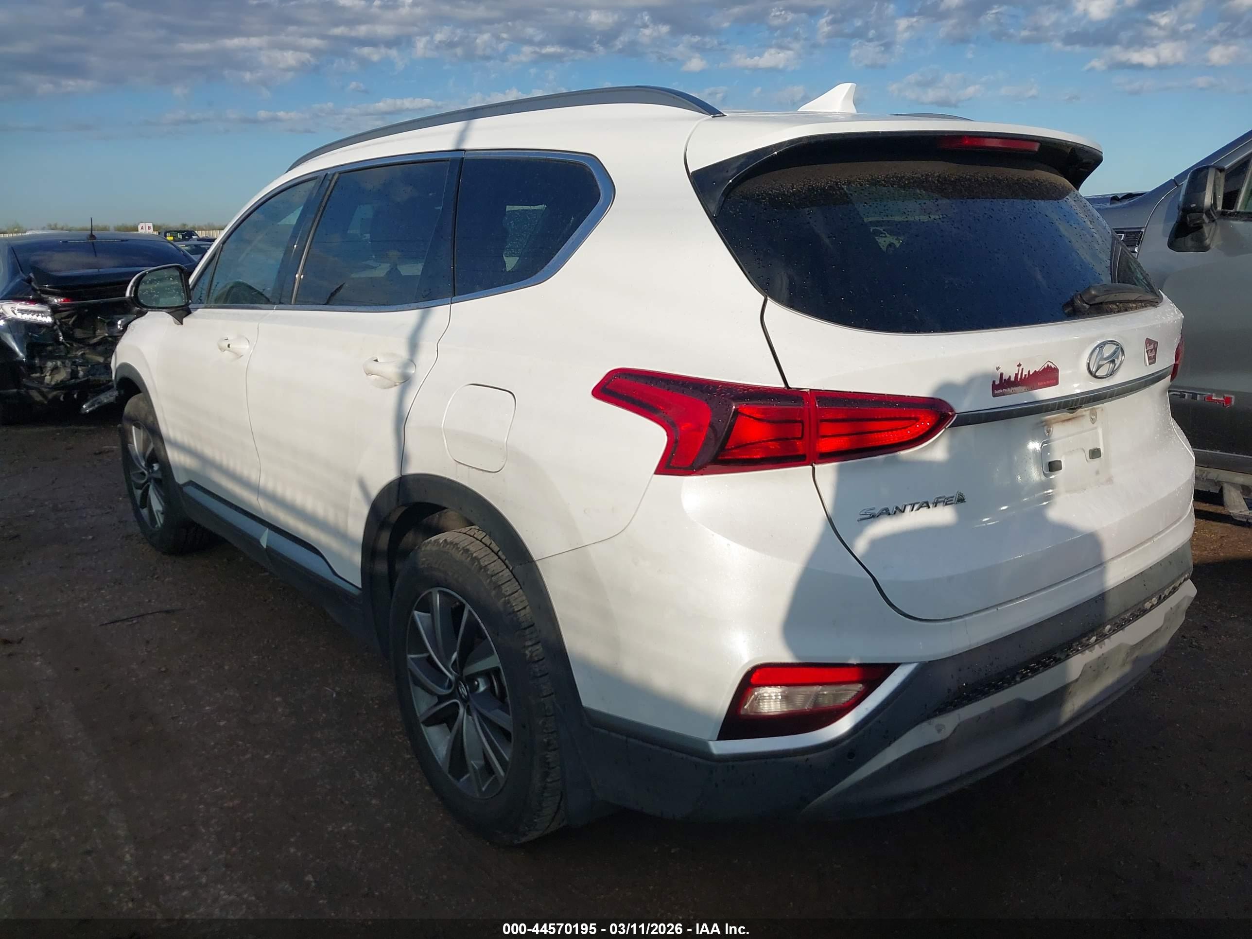 HYUNDAI SANTA image 3