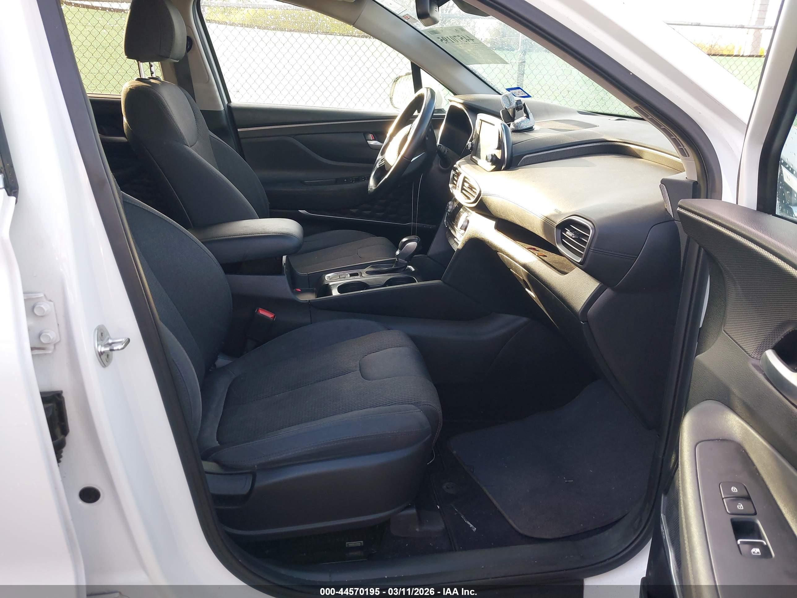 HYUNDAI SANTA image 5
