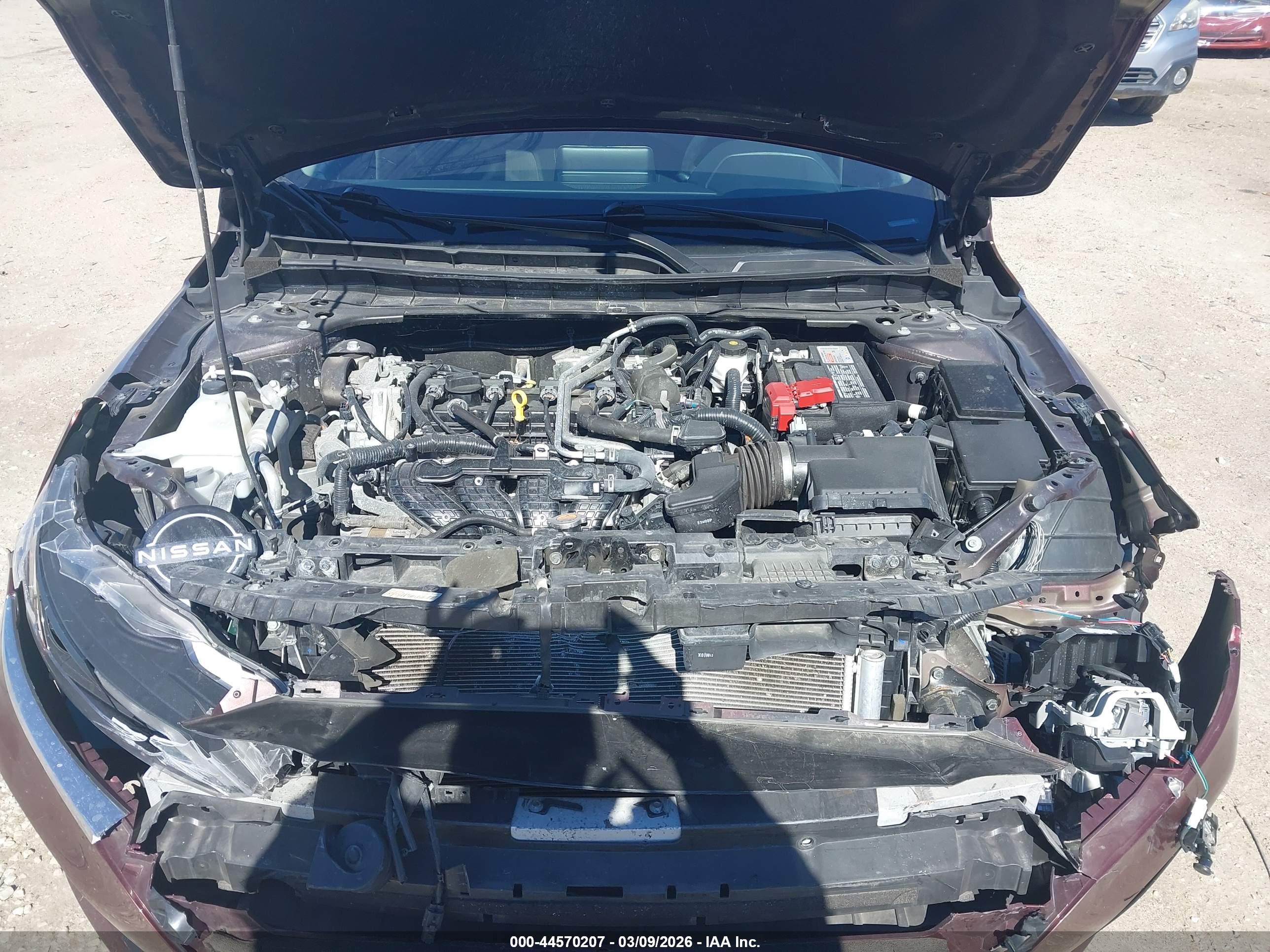 NISSAN ALTIMA image 10