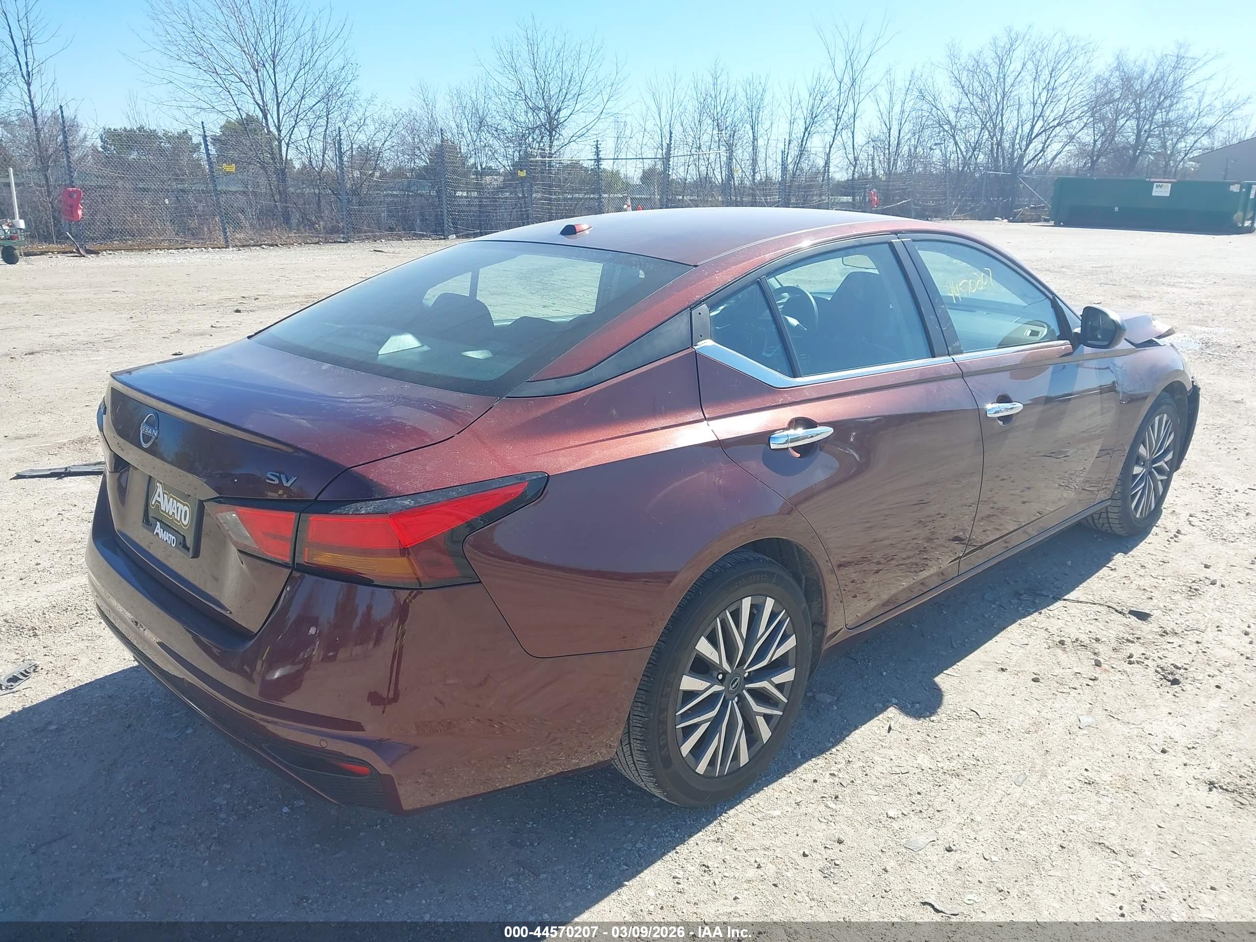 NISSAN ALTIMA image 4