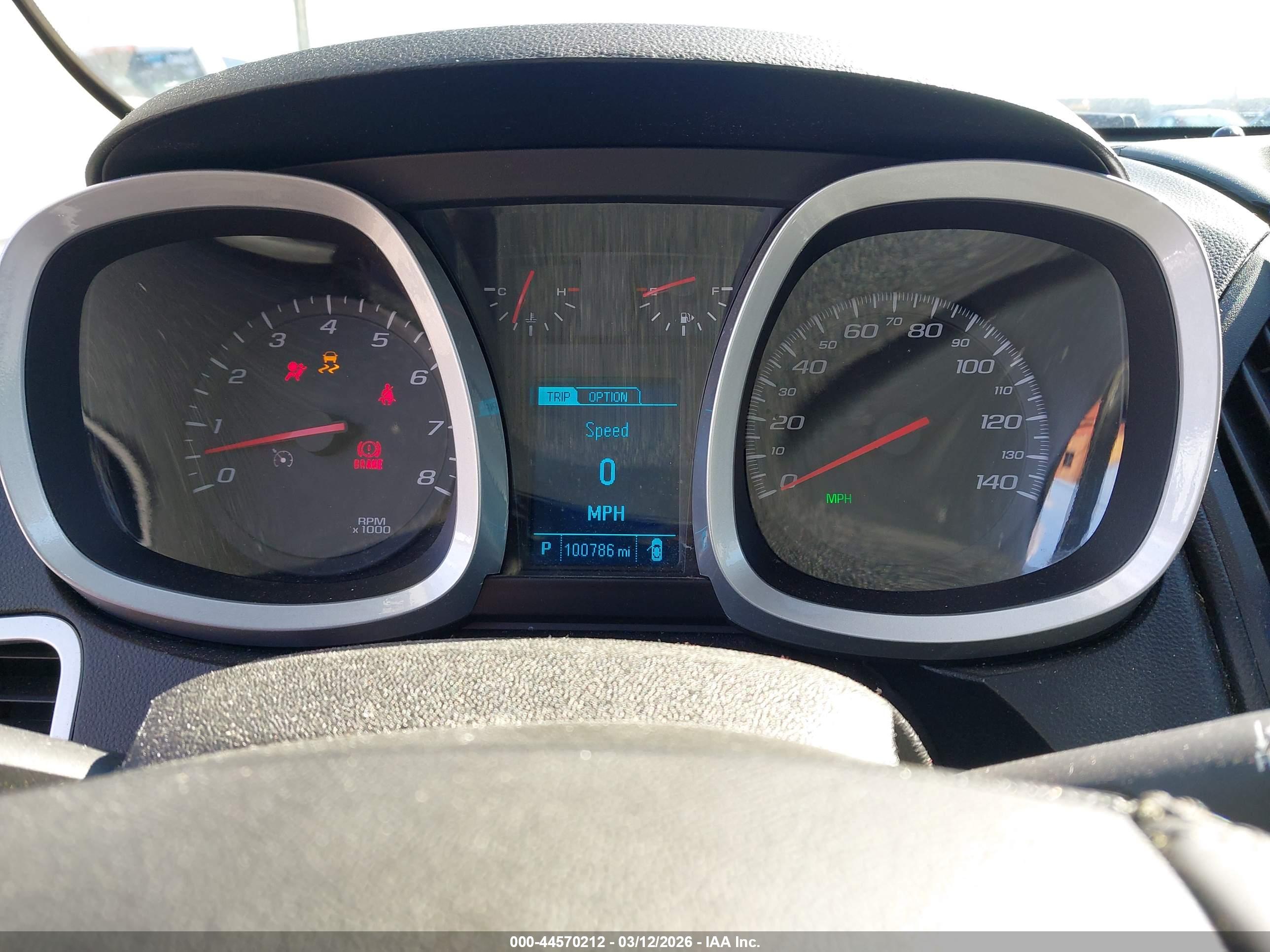CHEVROLET EQUINOX image 7
