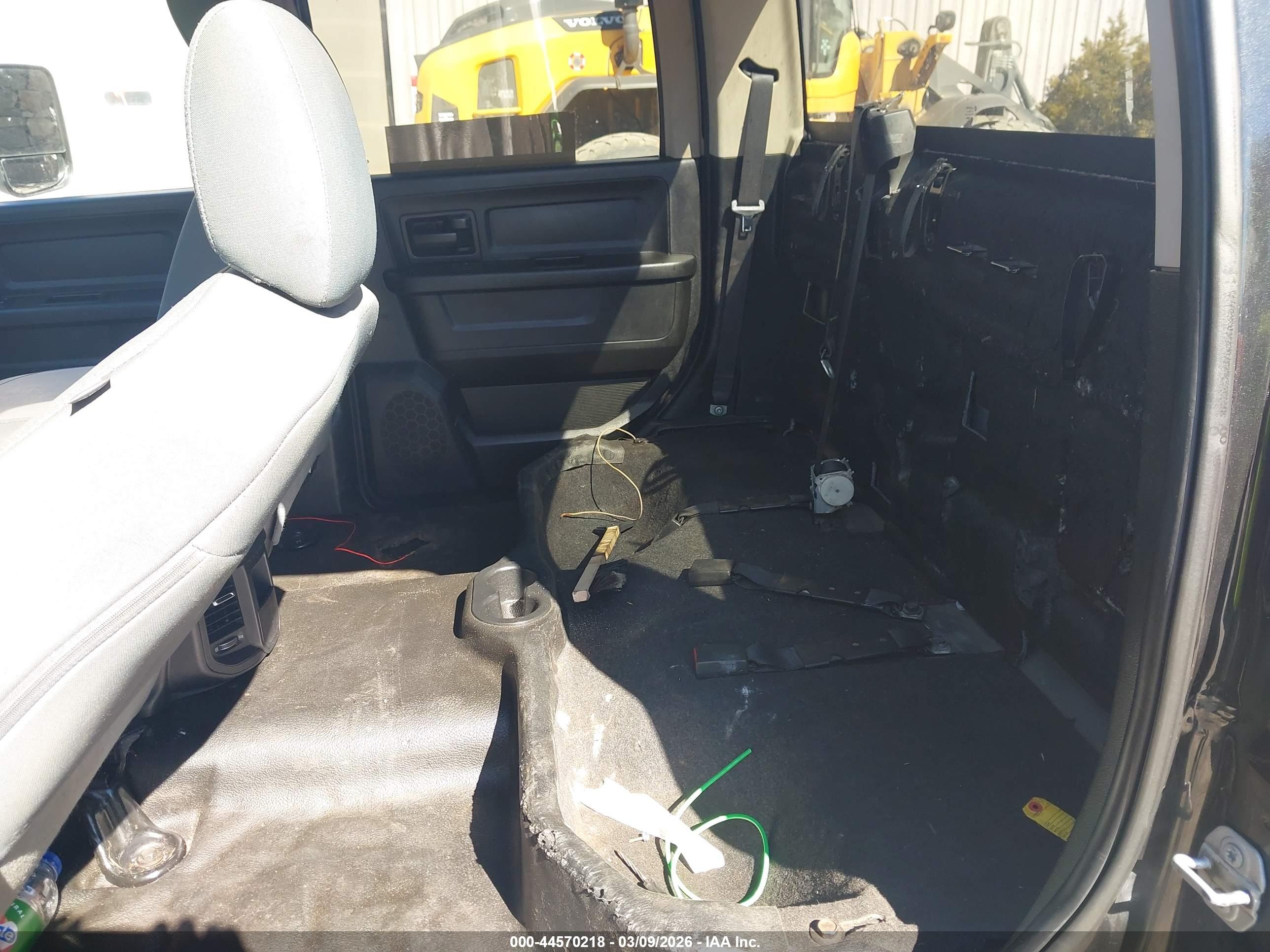 RAM 3500 image 8