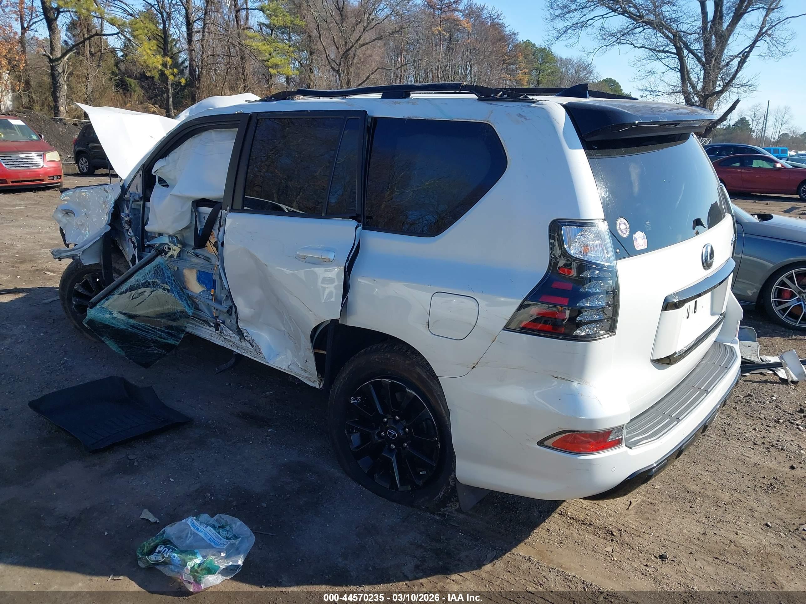 LEXUS GX image 3
