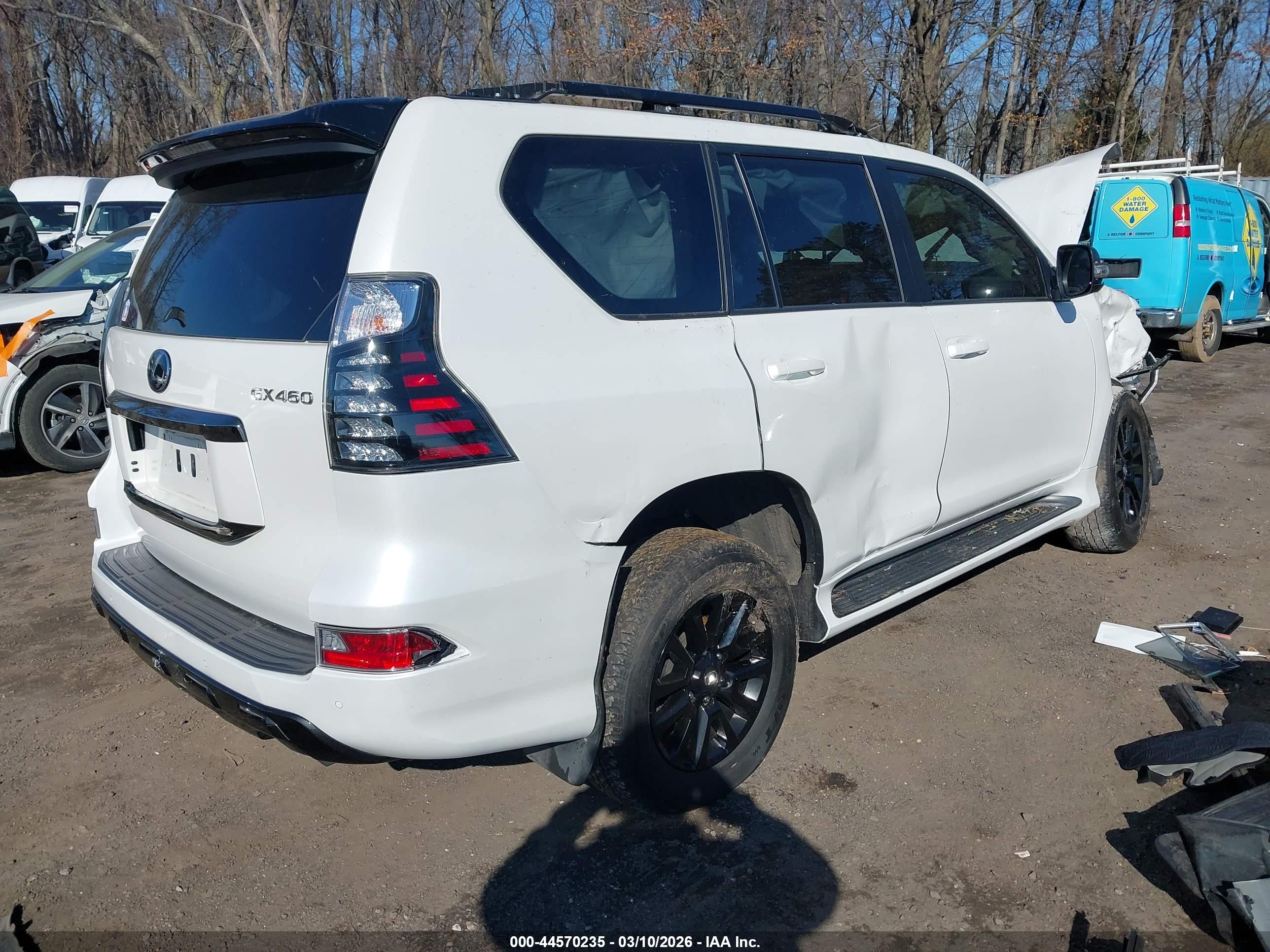 LEXUS GX image 4