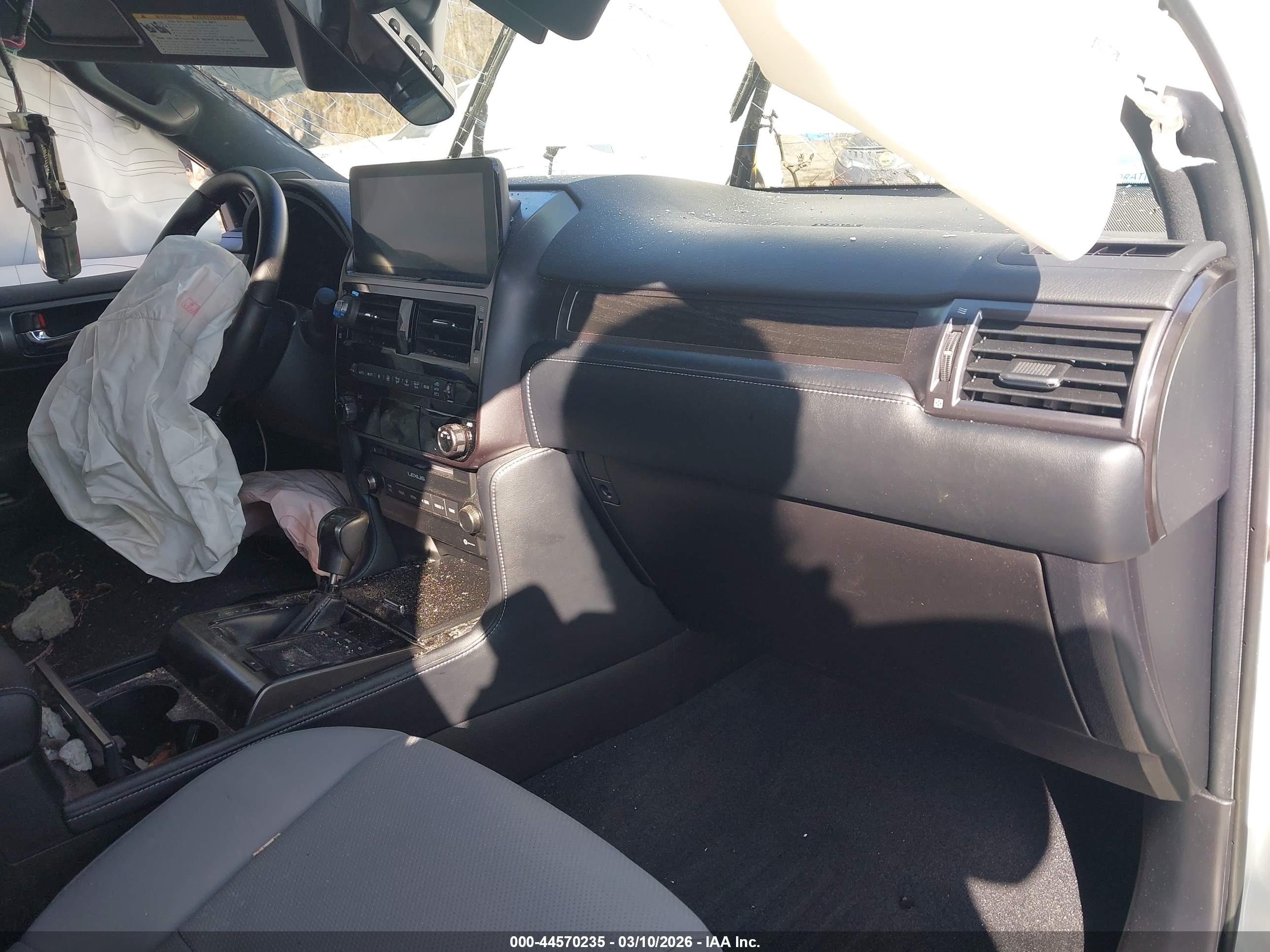 LEXUS GX image 5