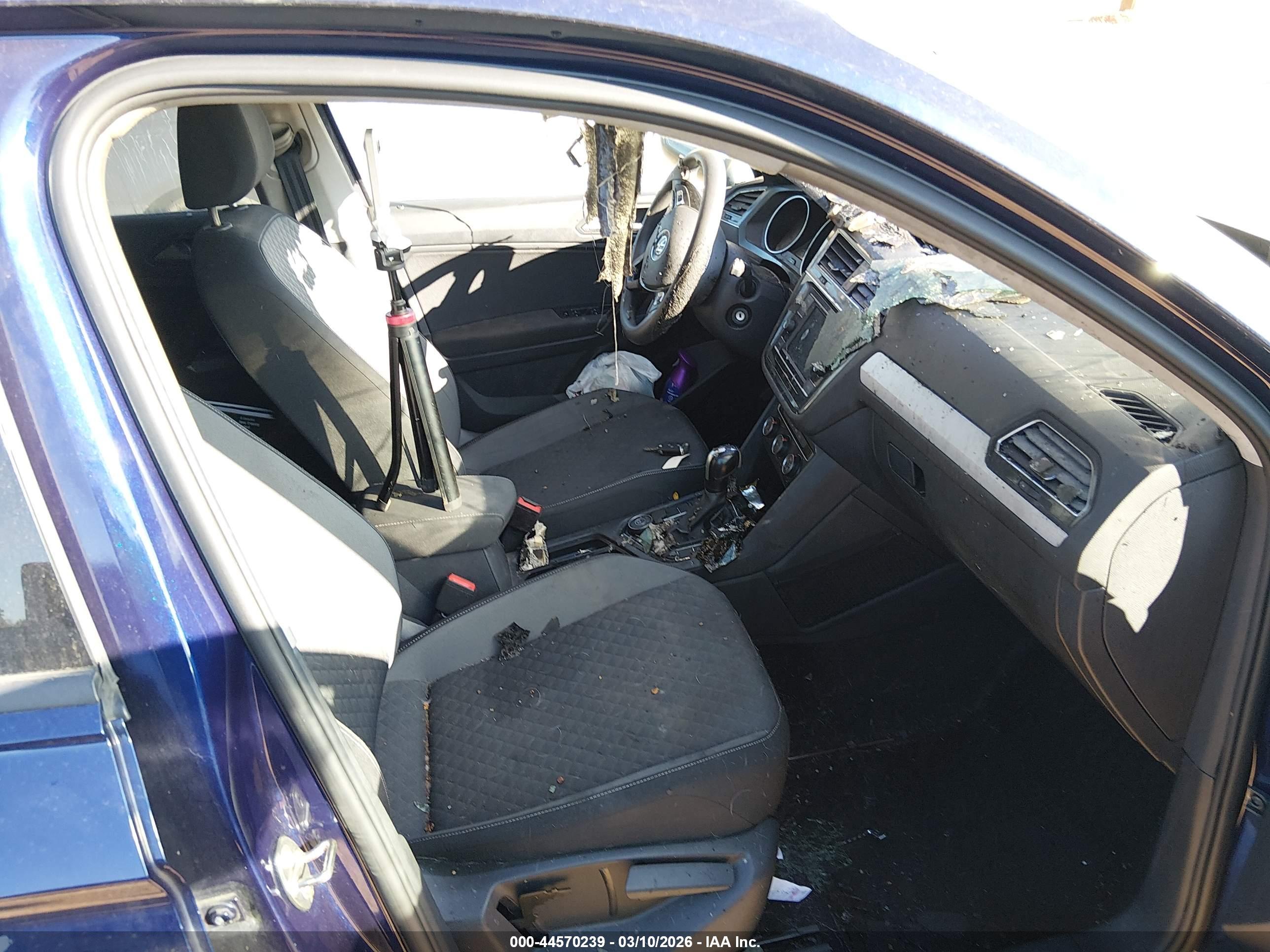 VOLKSWAGEN TIGUAN image 5