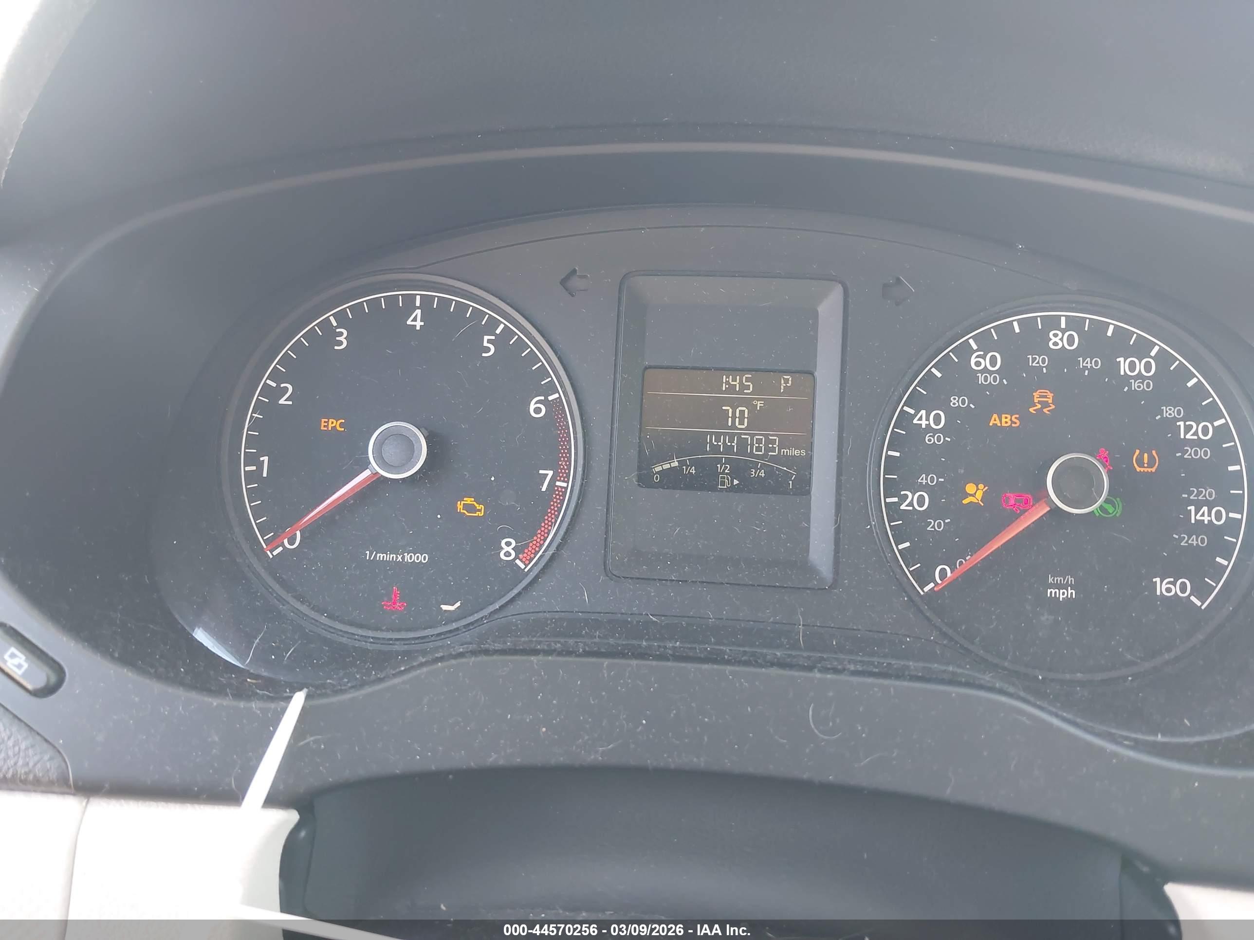 VOLKSWAGEN JETTA image 7