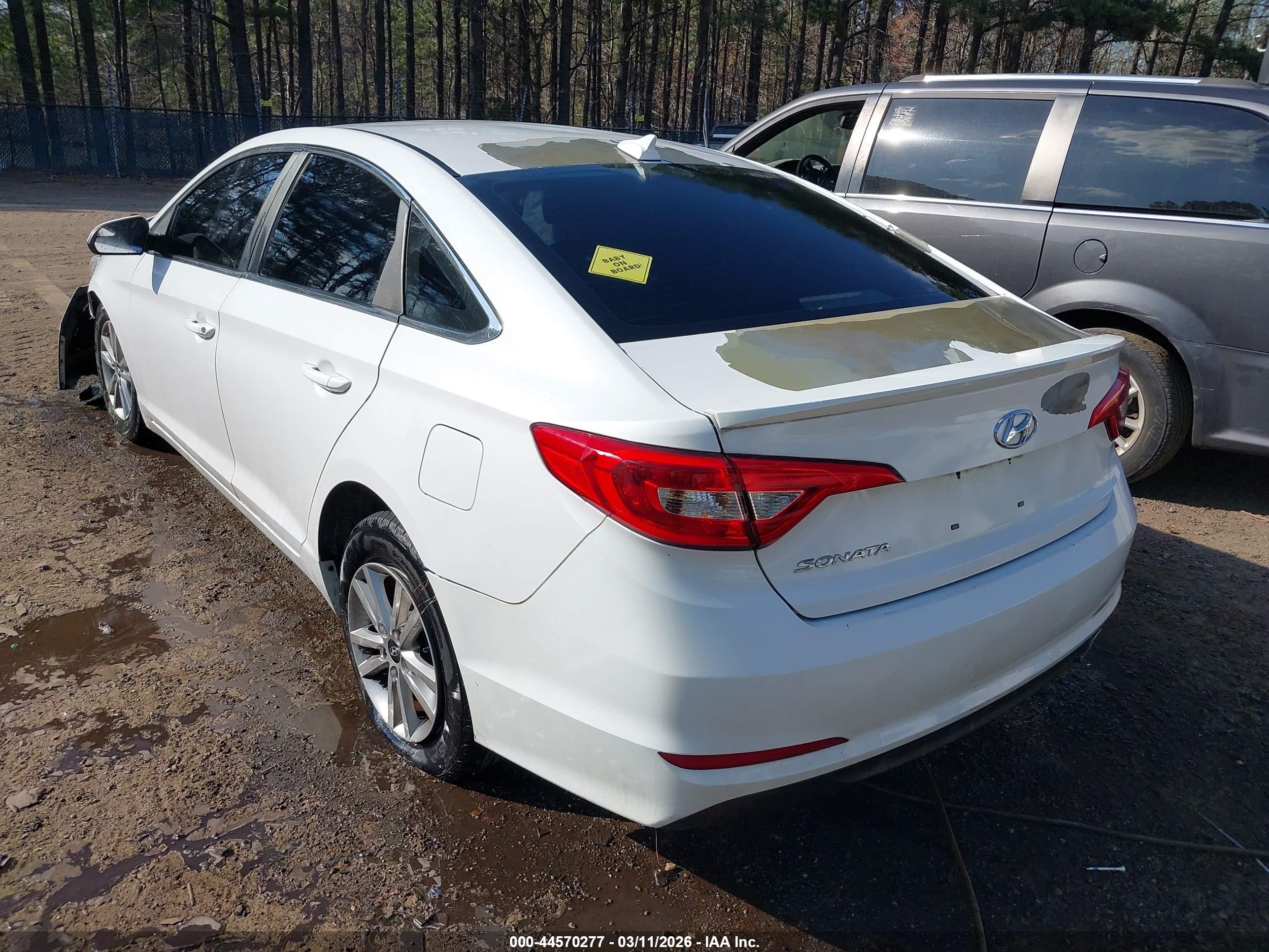 HYUNDAI SONATA image 3