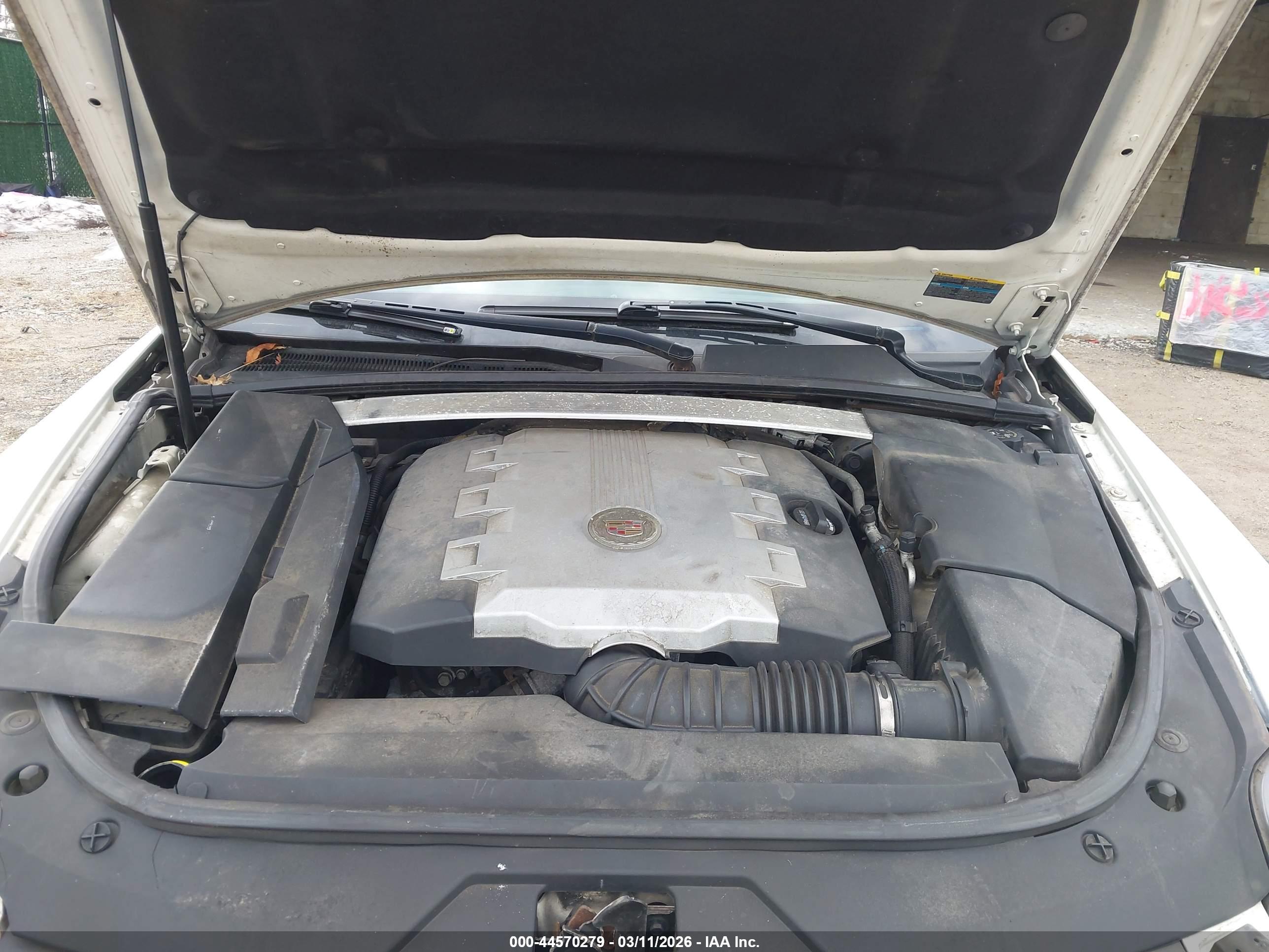 CADILLAC CTS image 10