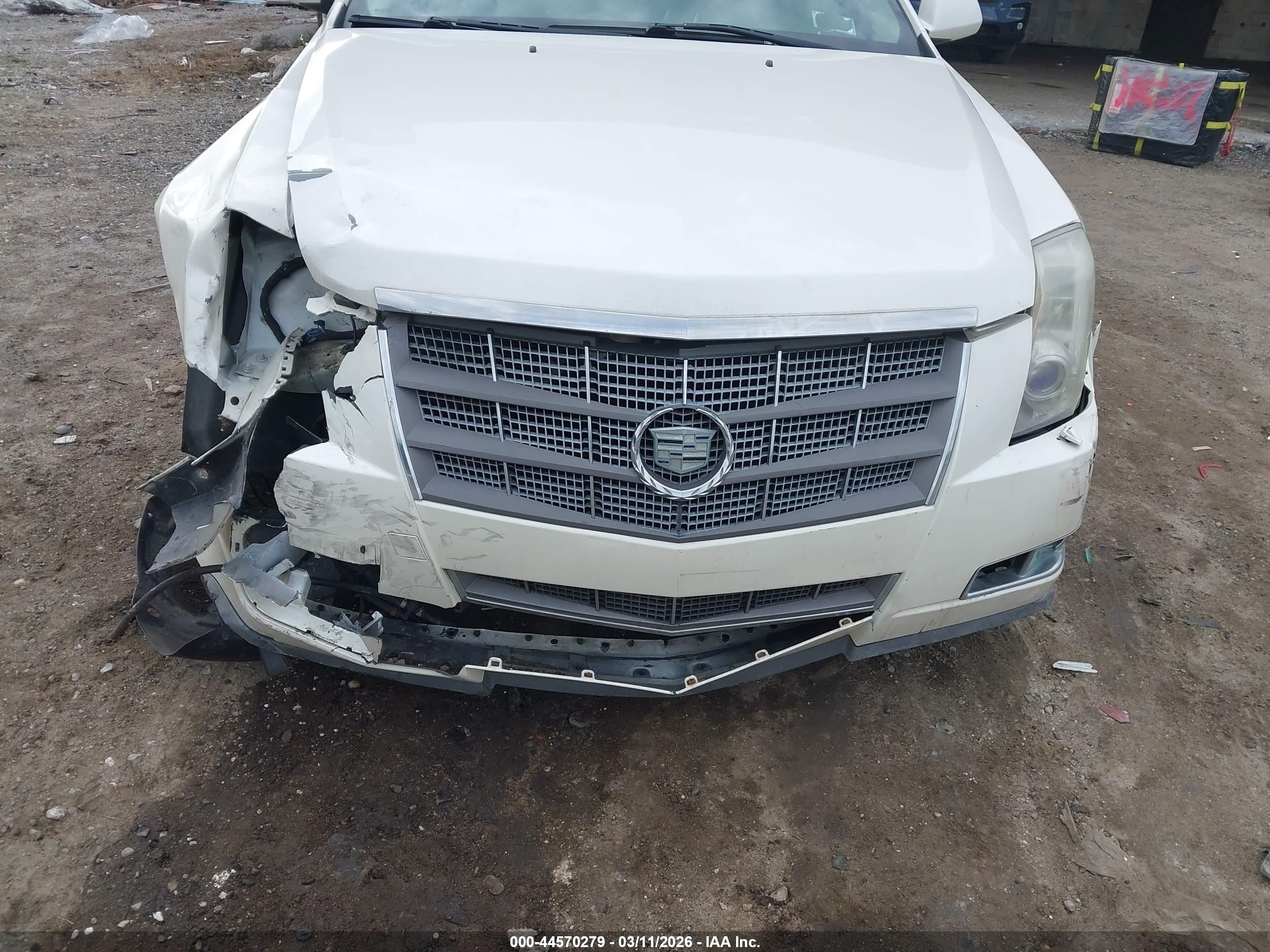 CADILLAC CTS image 6