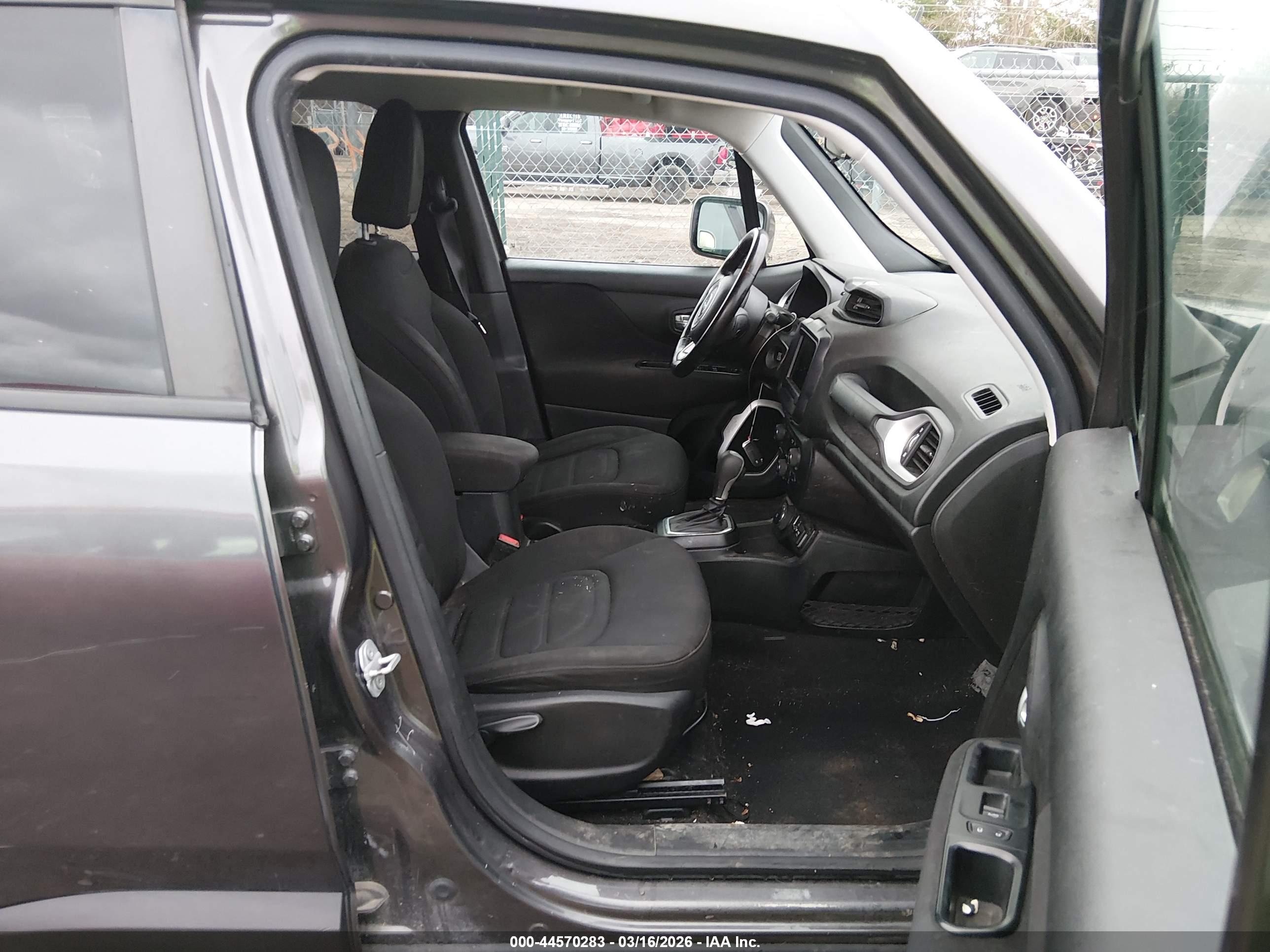 JEEP RENEGADE image 5