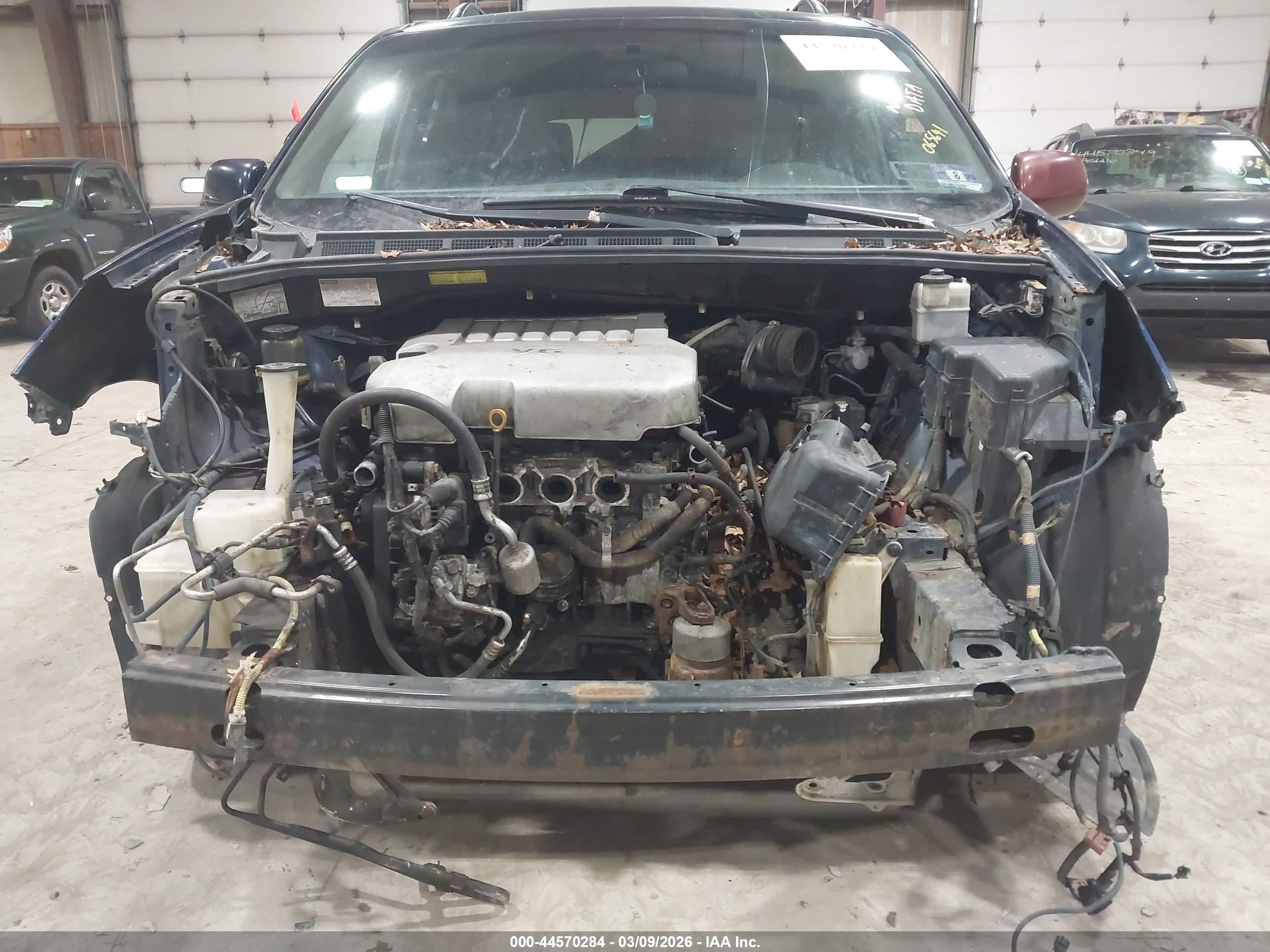 TOYOTA SIENNA image 6