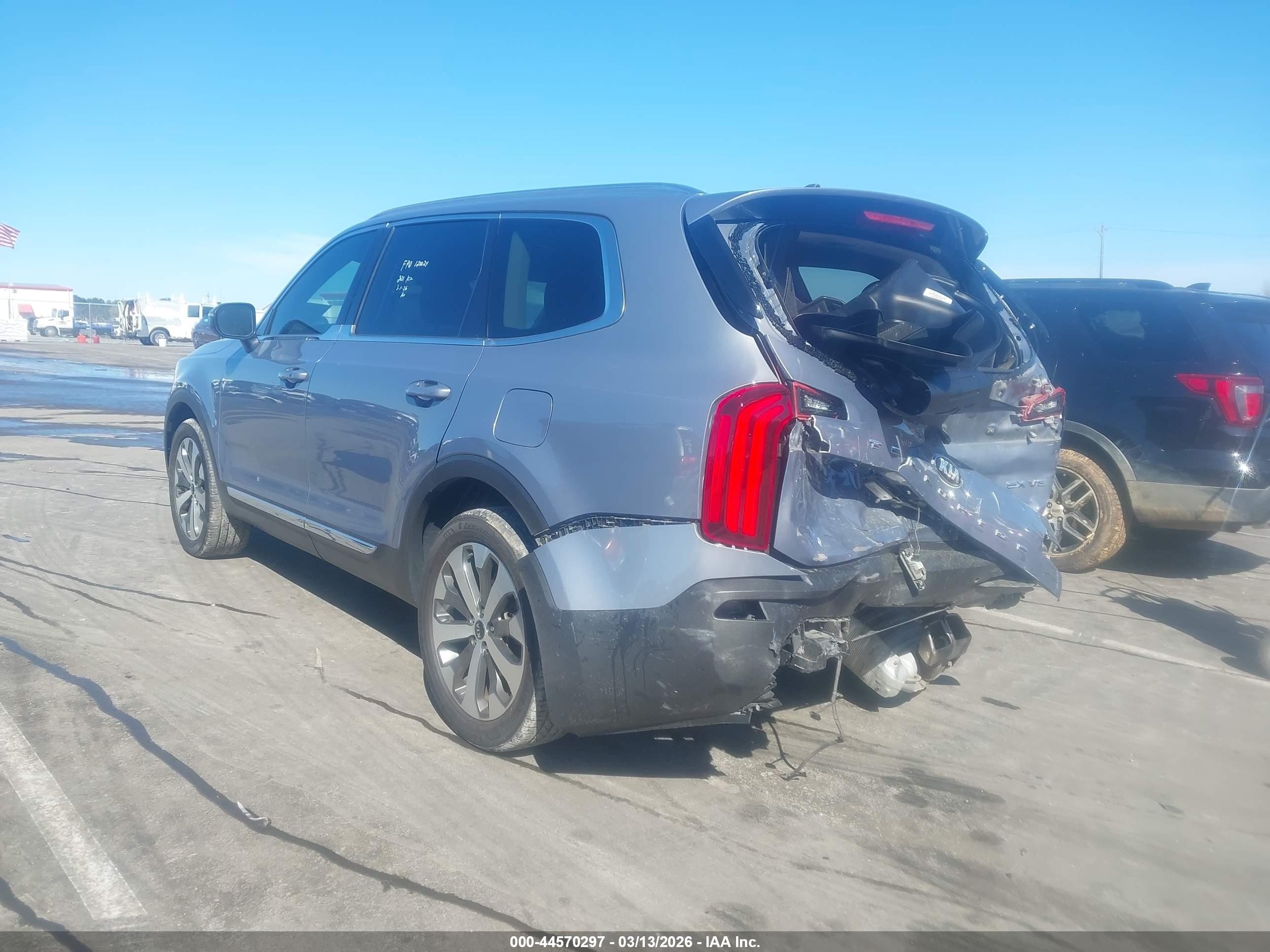 KIA TELLURIDE image 3