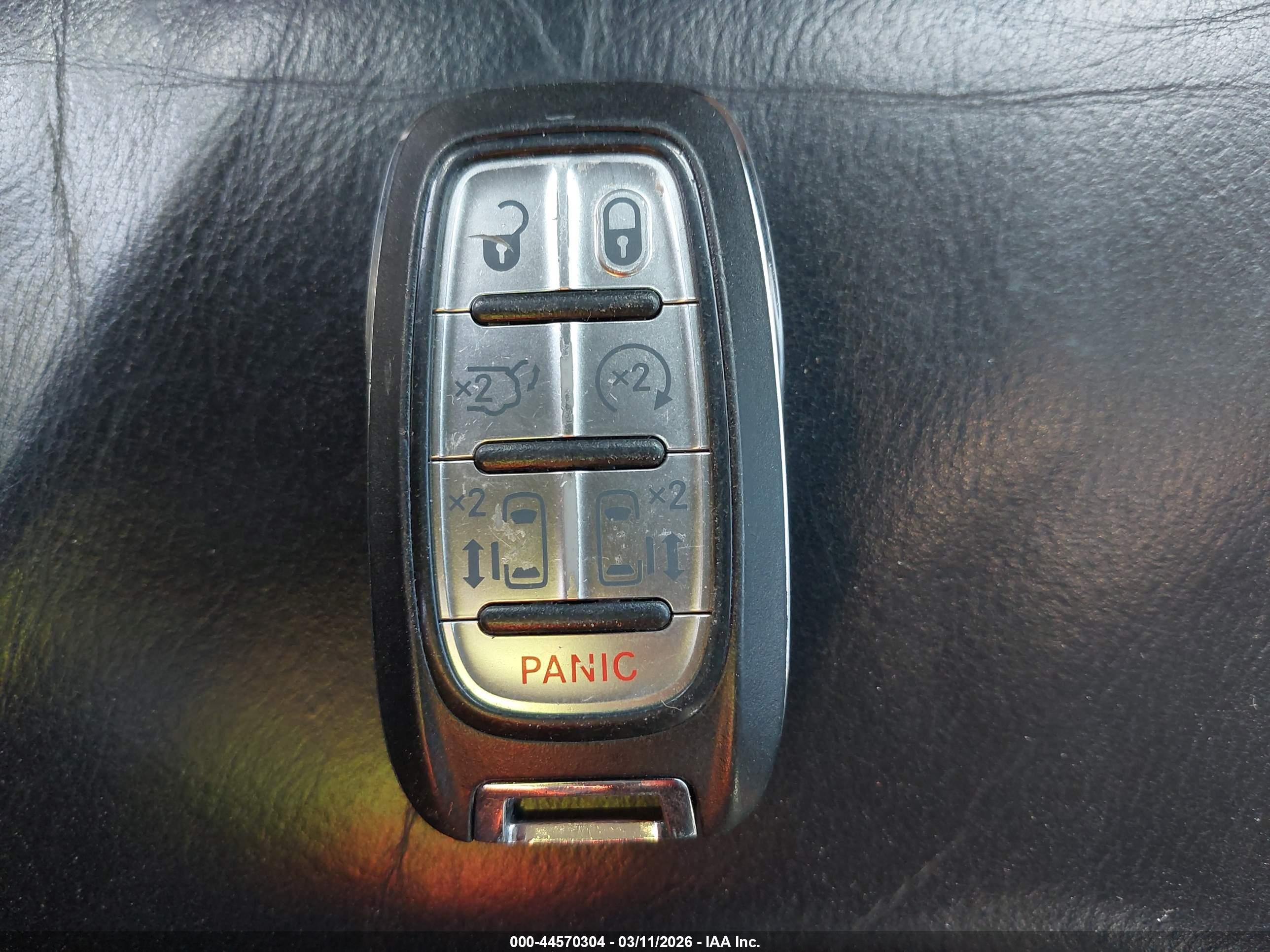 CHRYSLER PACIFICA image 11