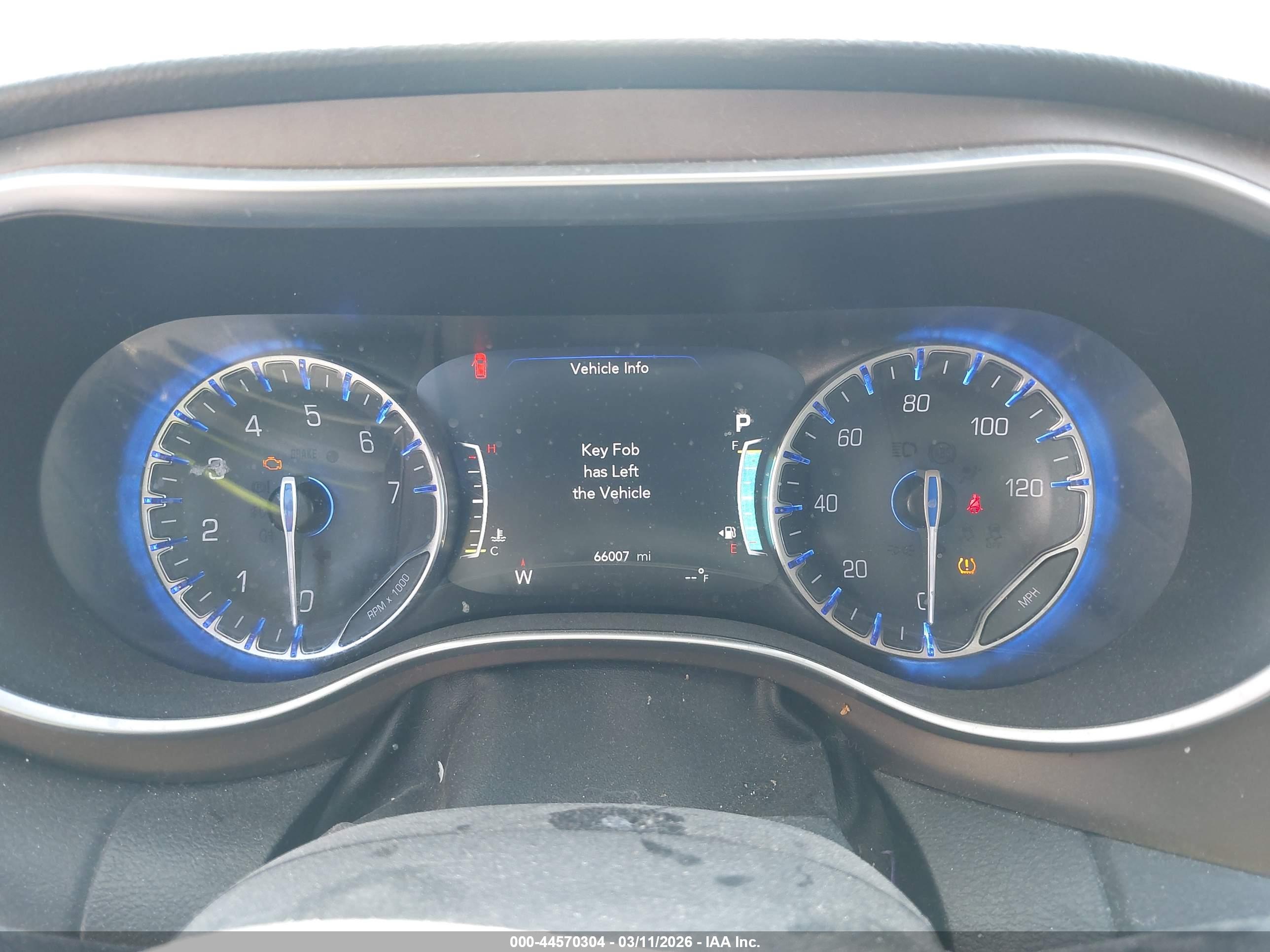 CHRYSLER PACIFICA image 7