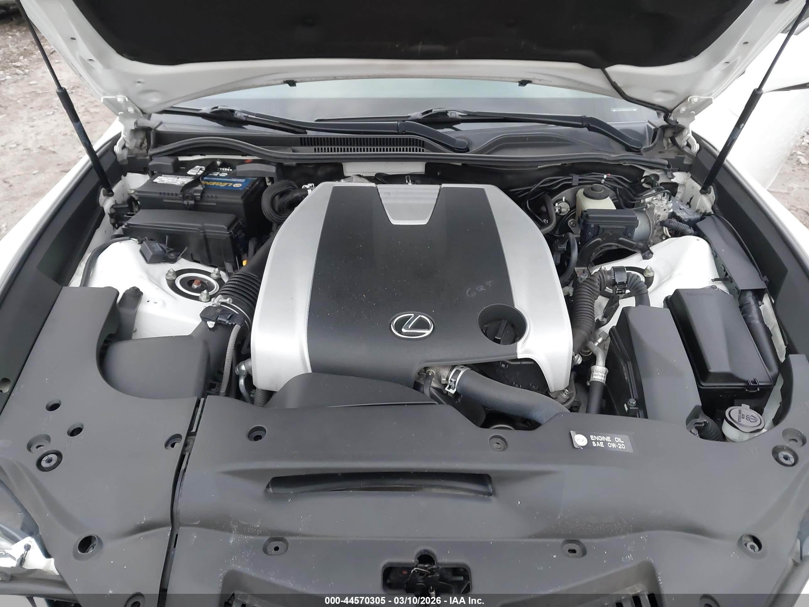 LEXUS RC image 10