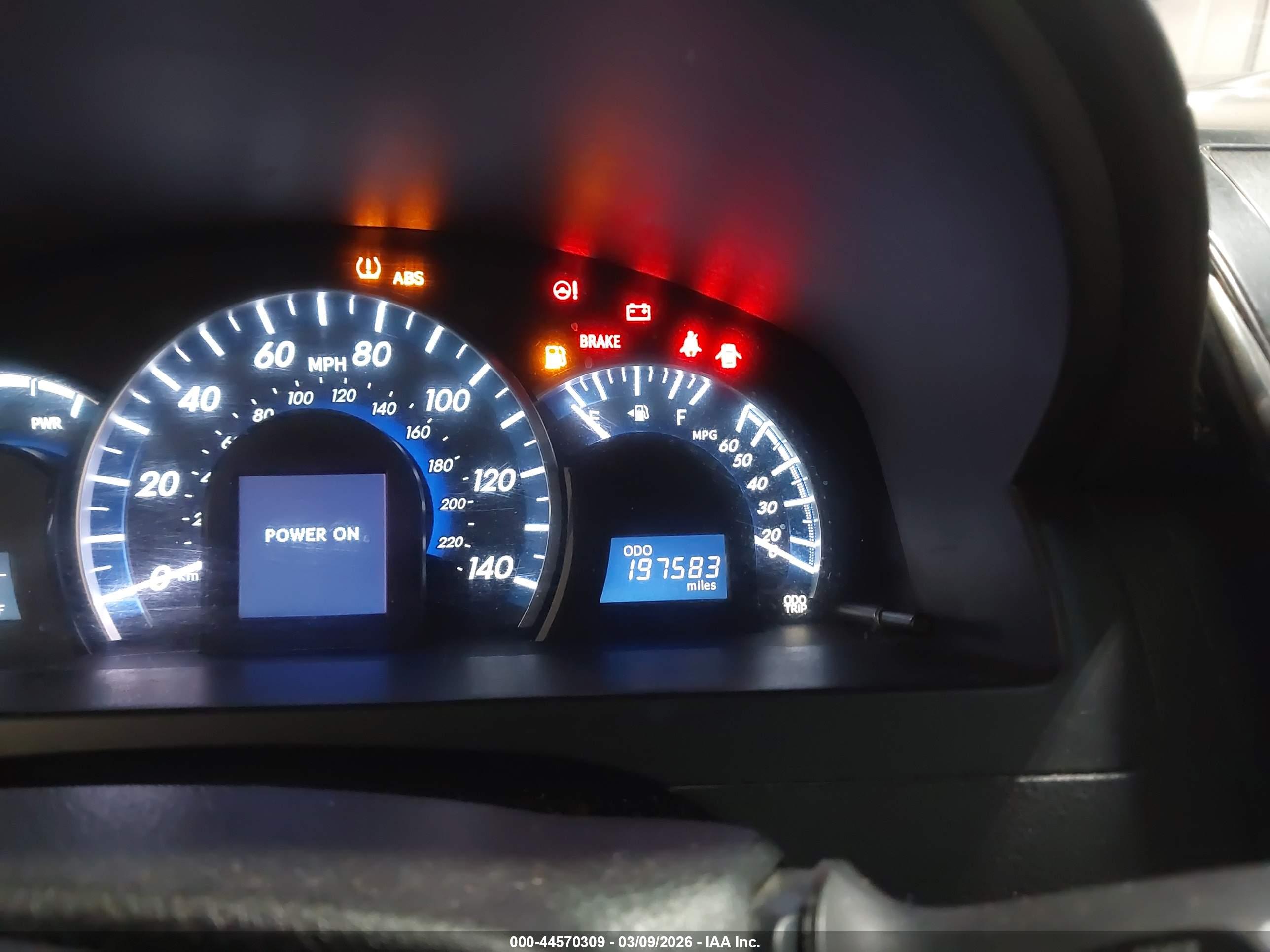 TOYOTA CAMRY image 7
