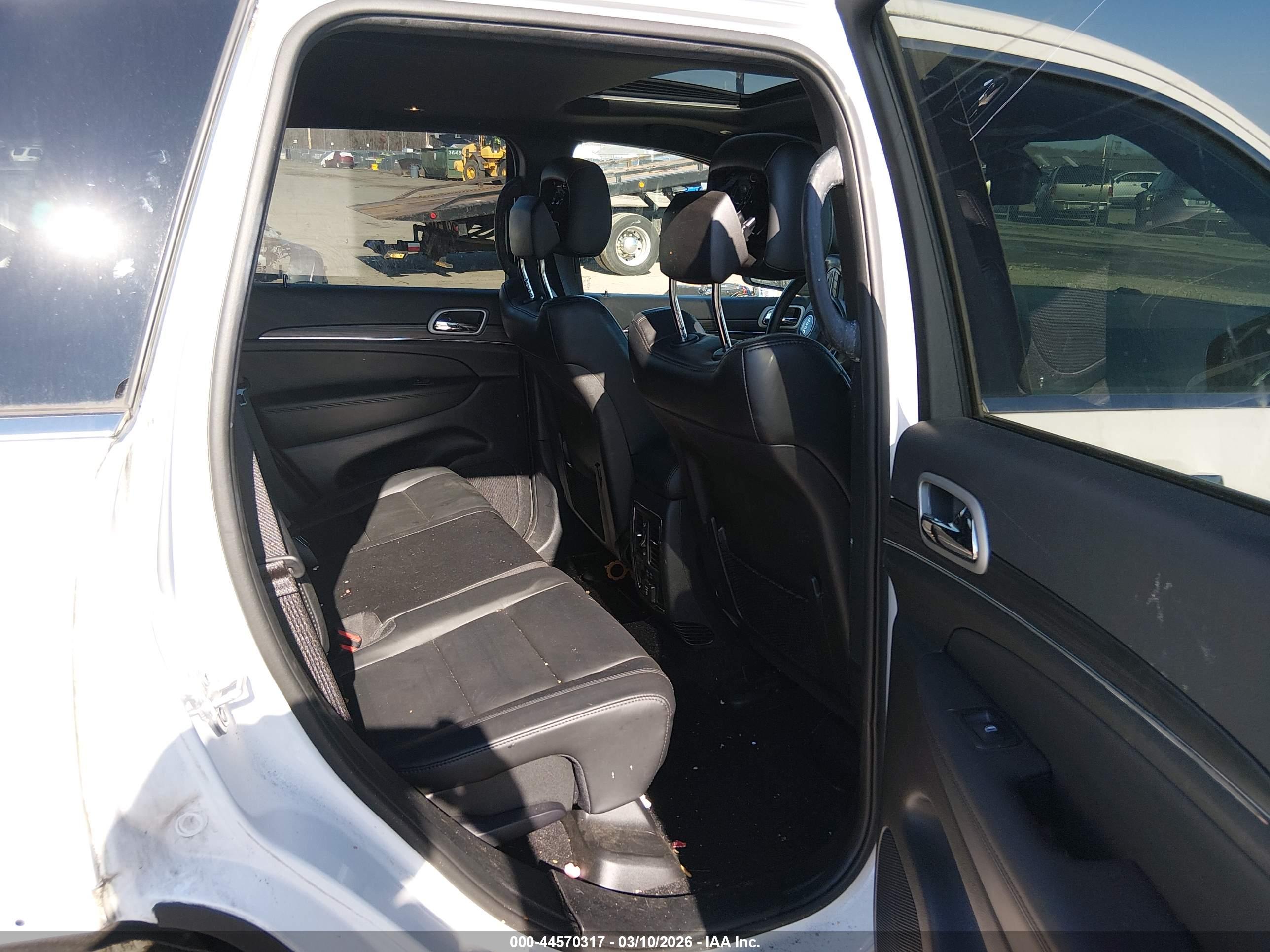 JEEP GRAND image 8