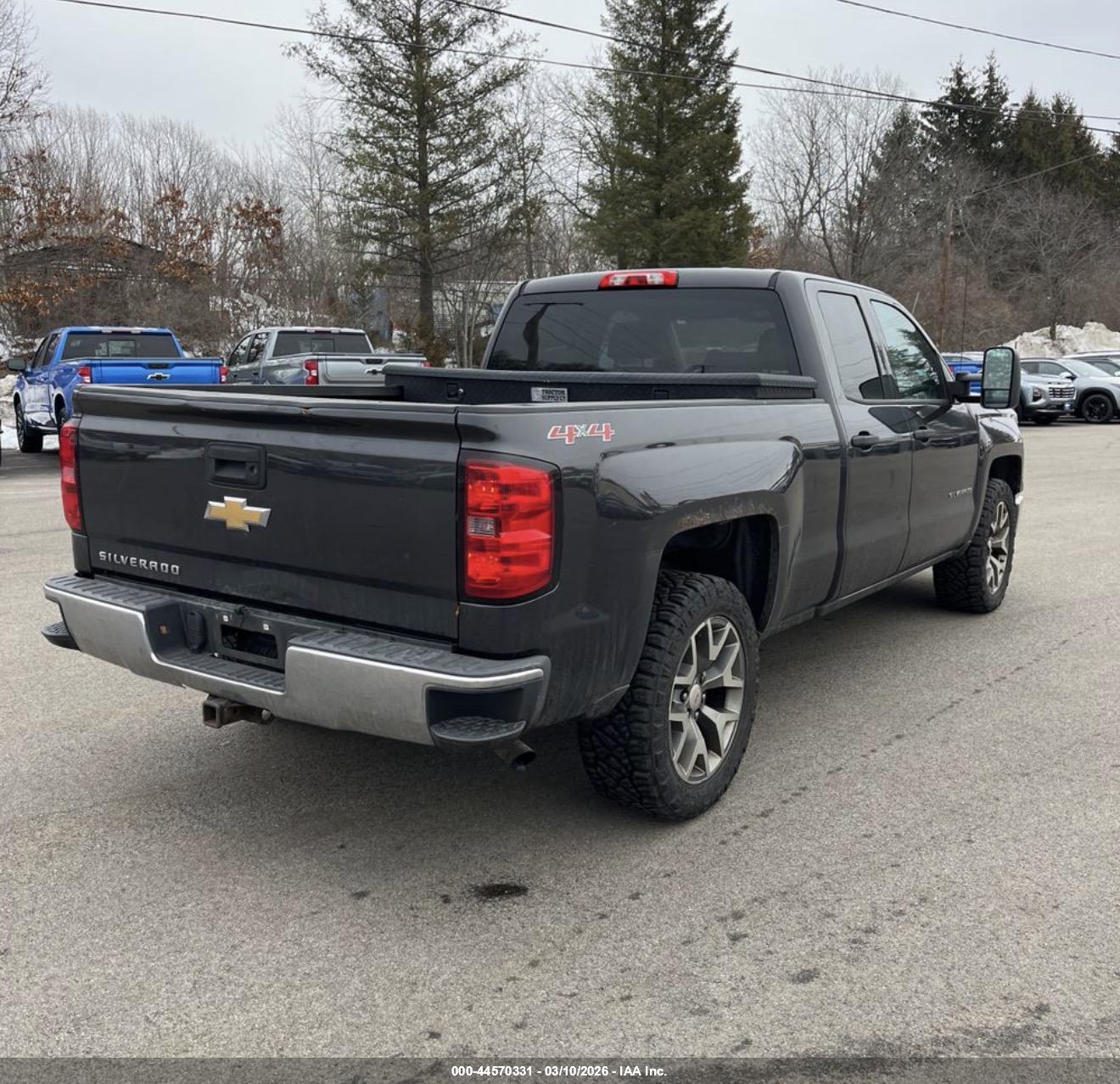 CHEVROLET SILVERADO image 4