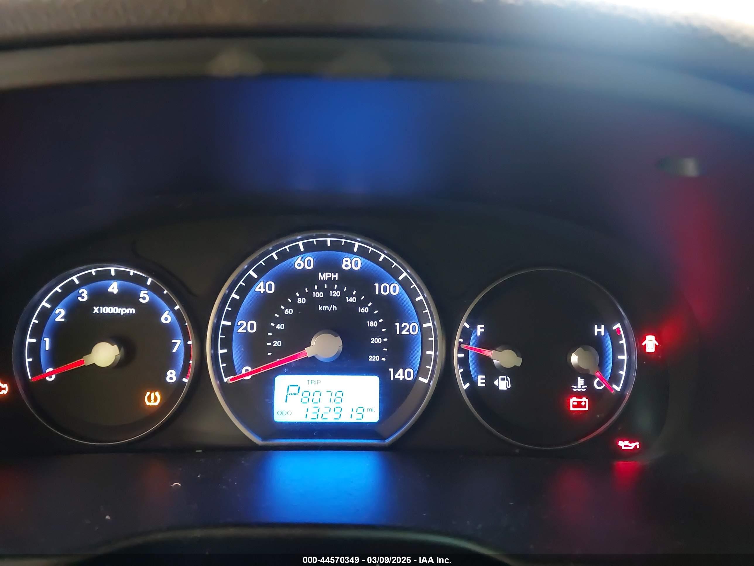HYUNDAI SANTA image 7