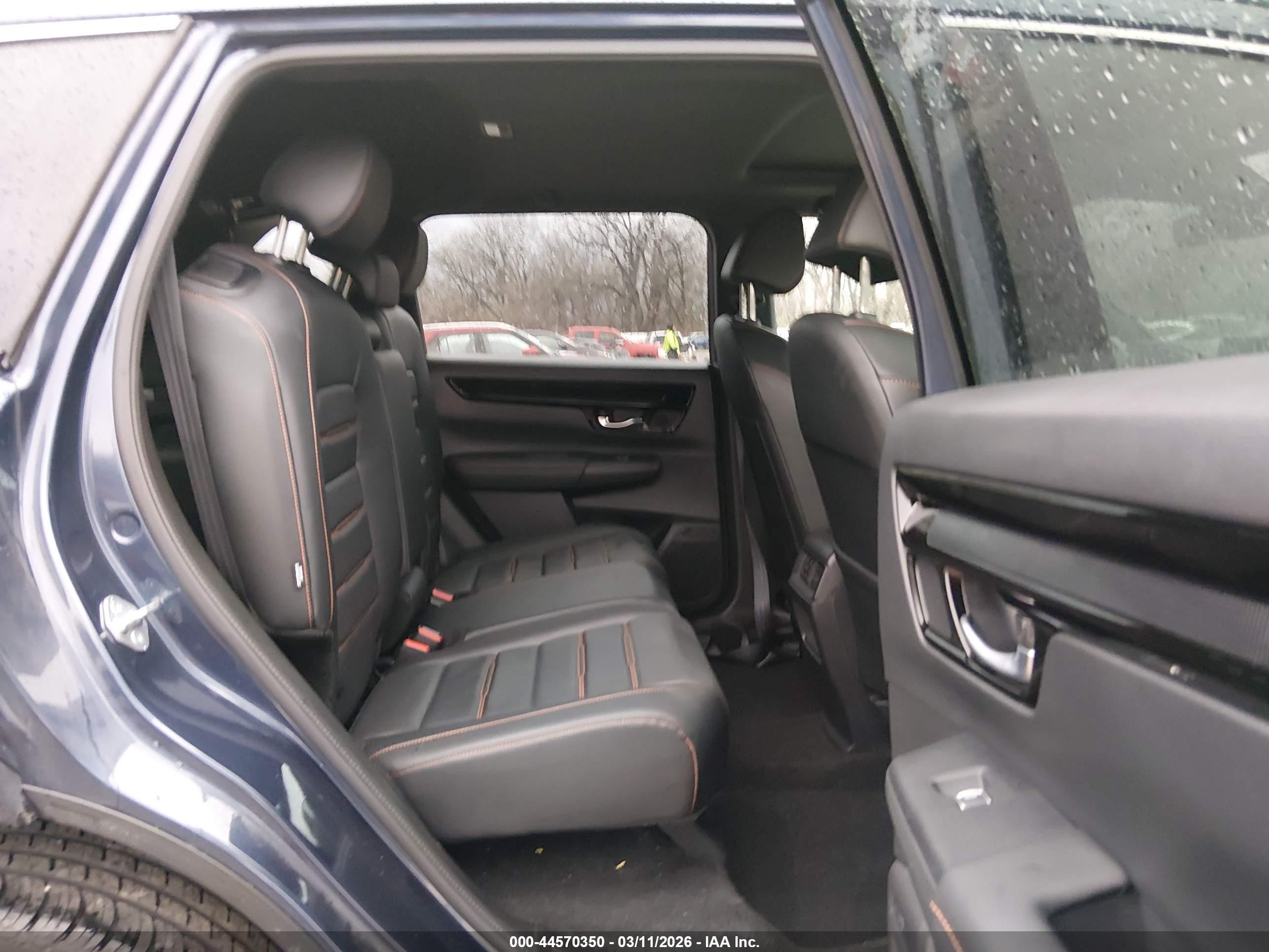 HONDA CR-V image 8