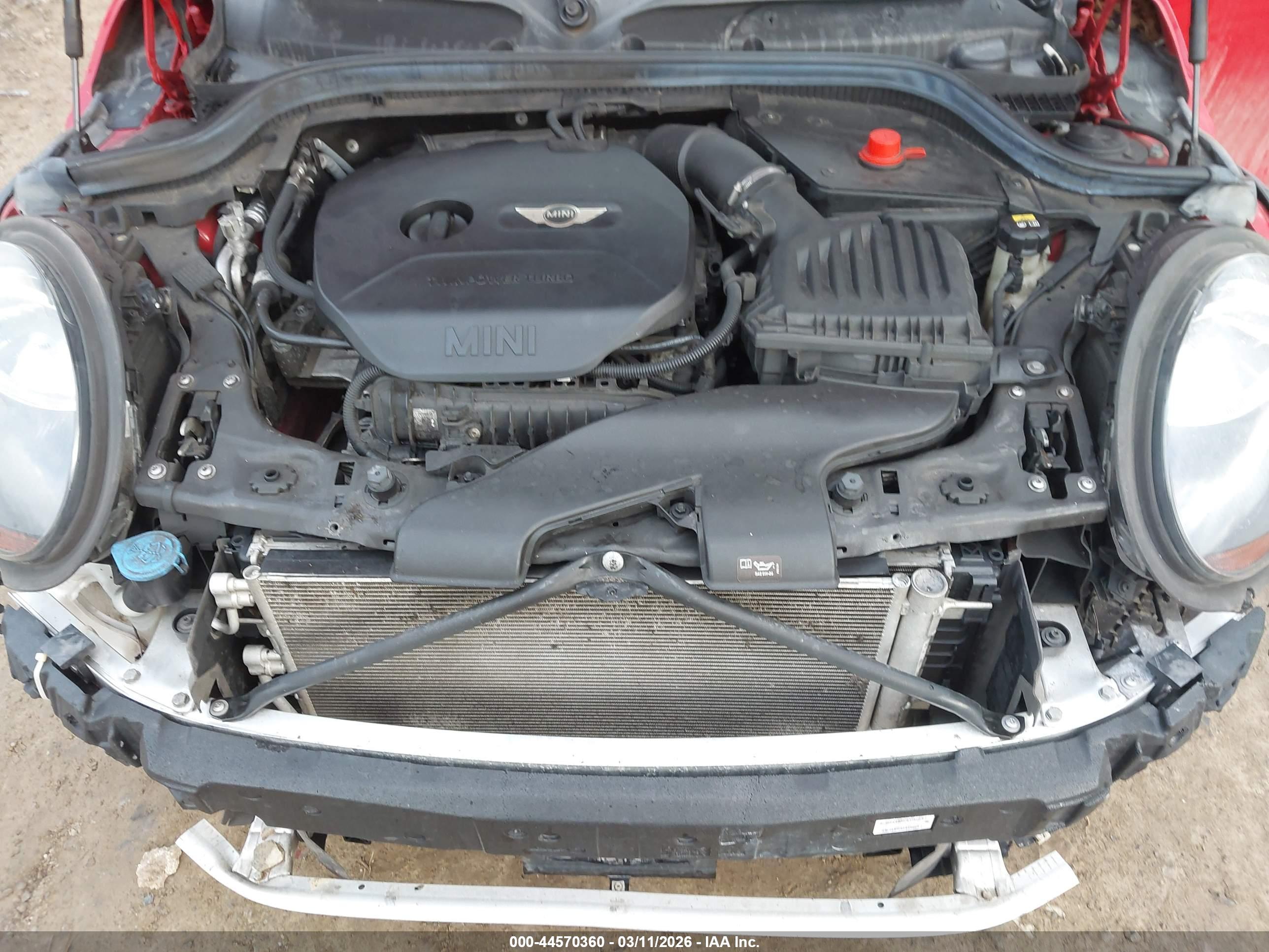 MINI CONVERTIBLE image 10