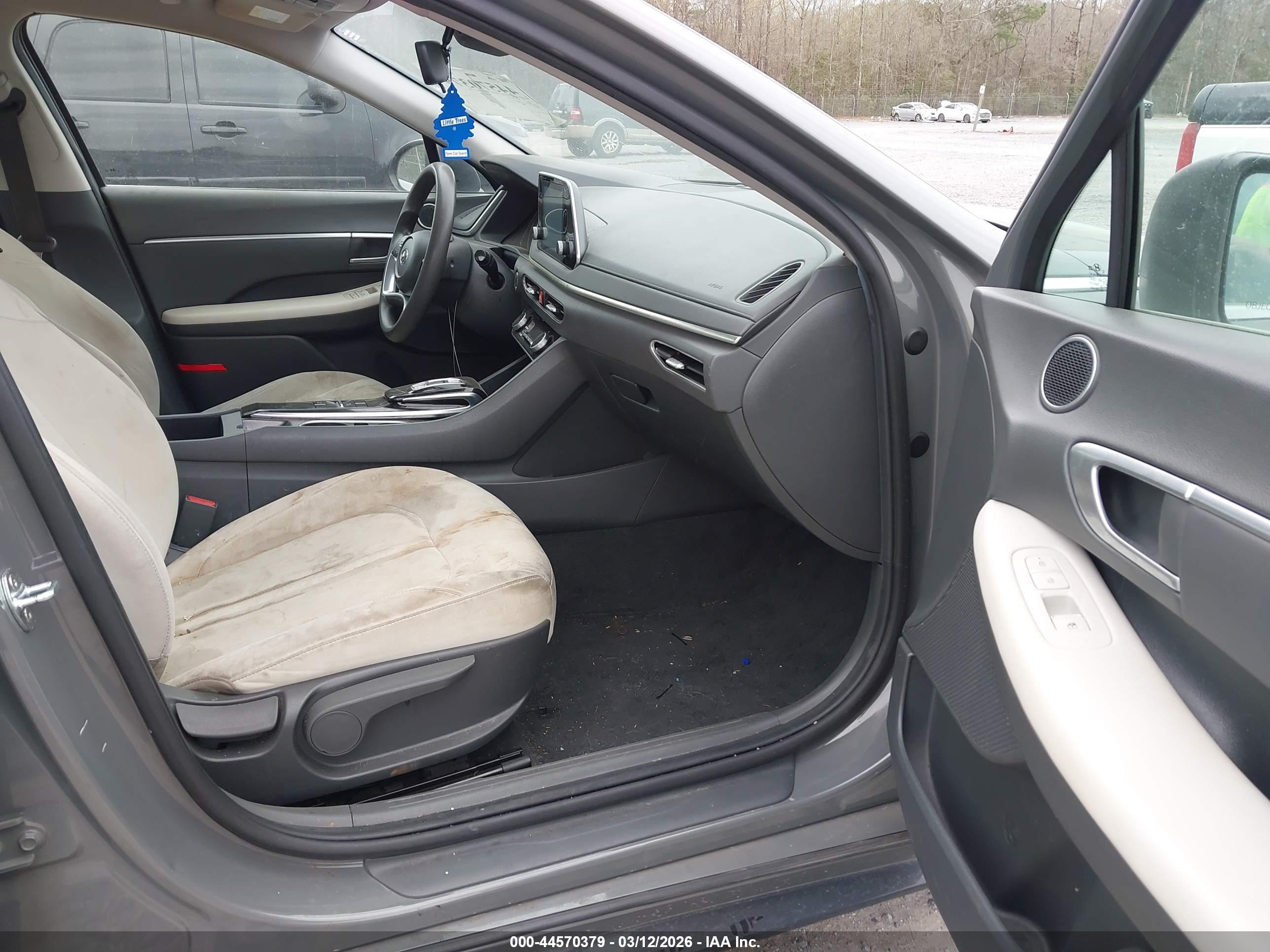 HYUNDAI SONATA image 5