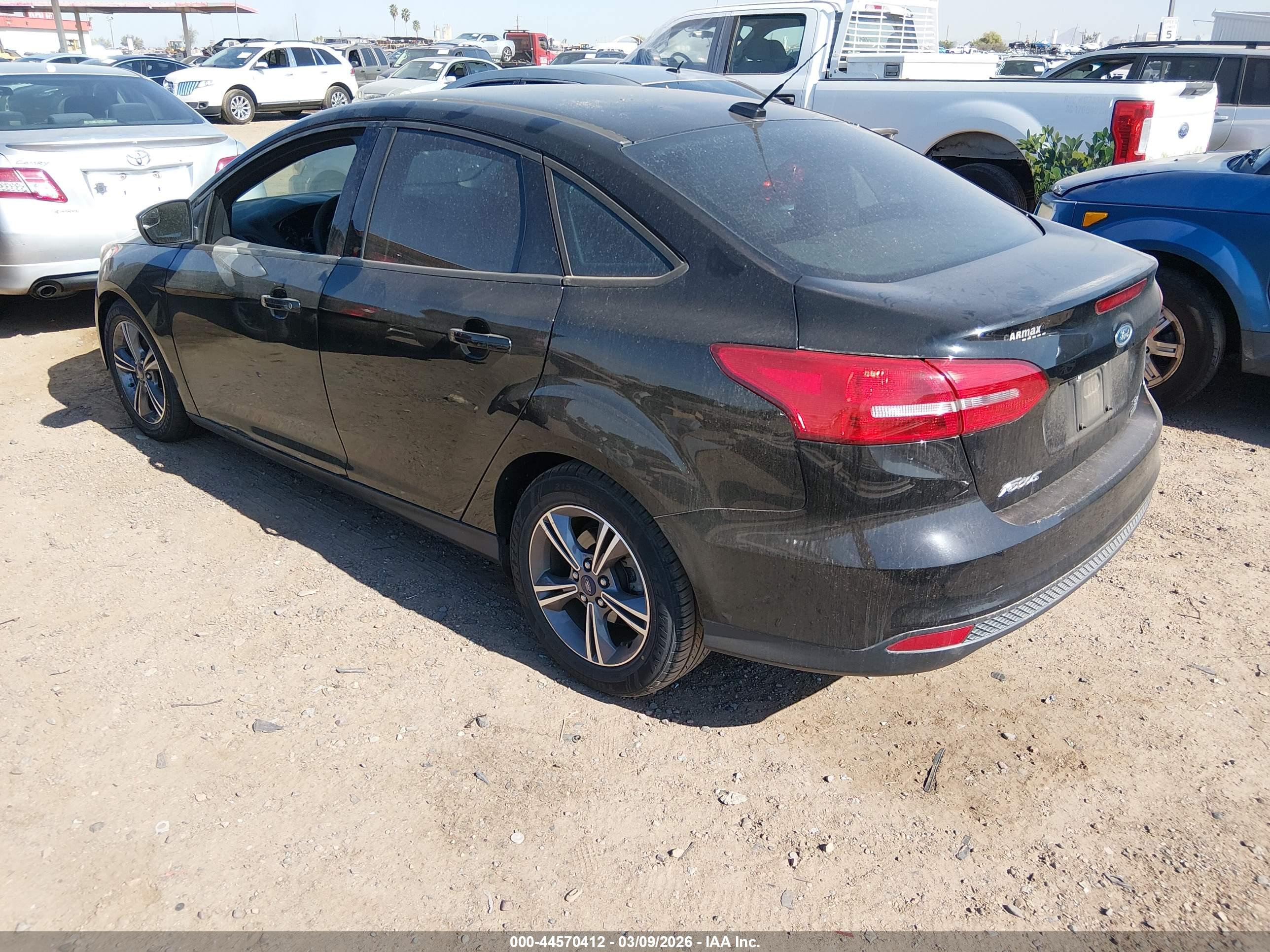 FORD FOCUS image 3