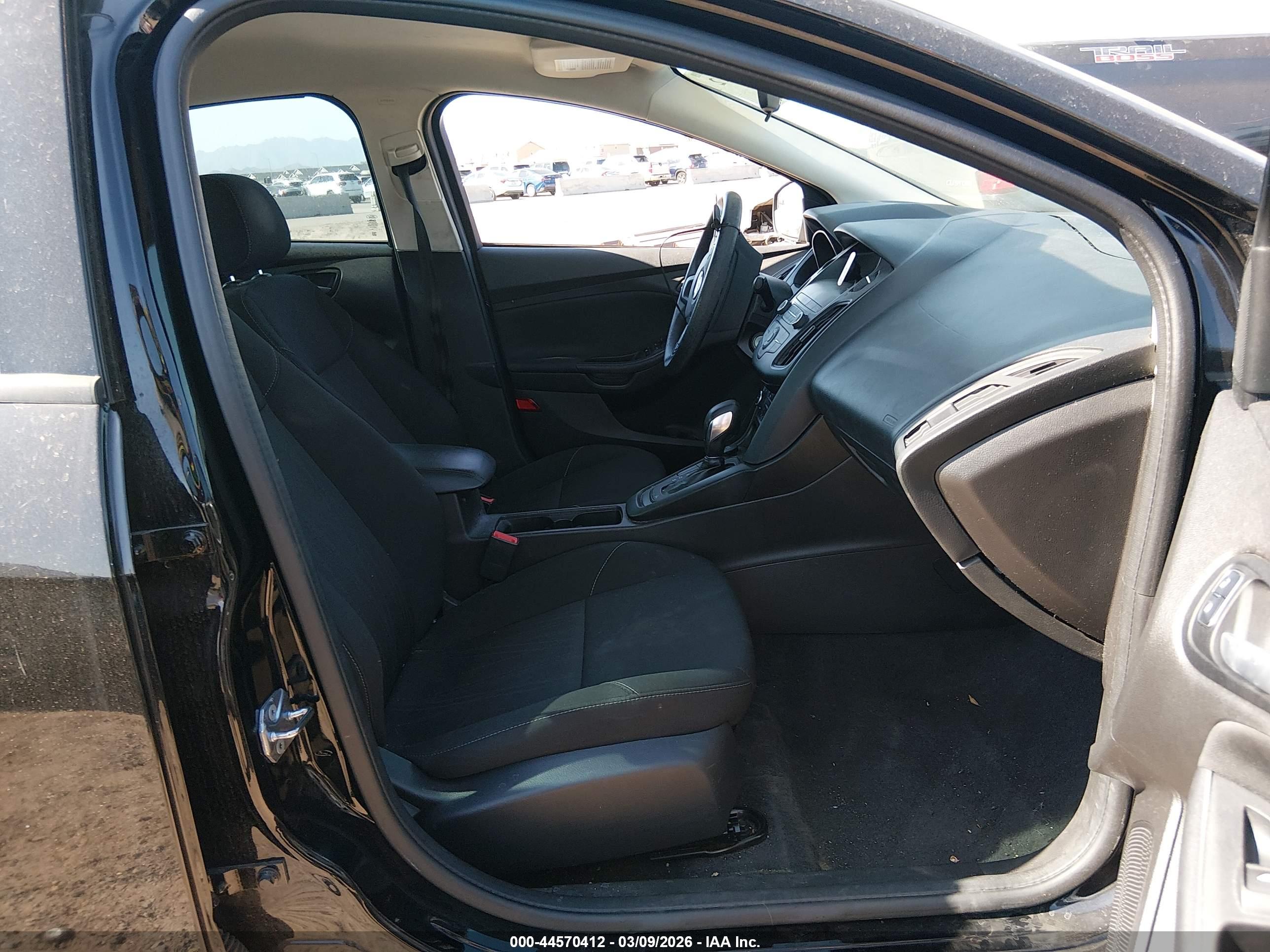 FORD FOCUS image 5