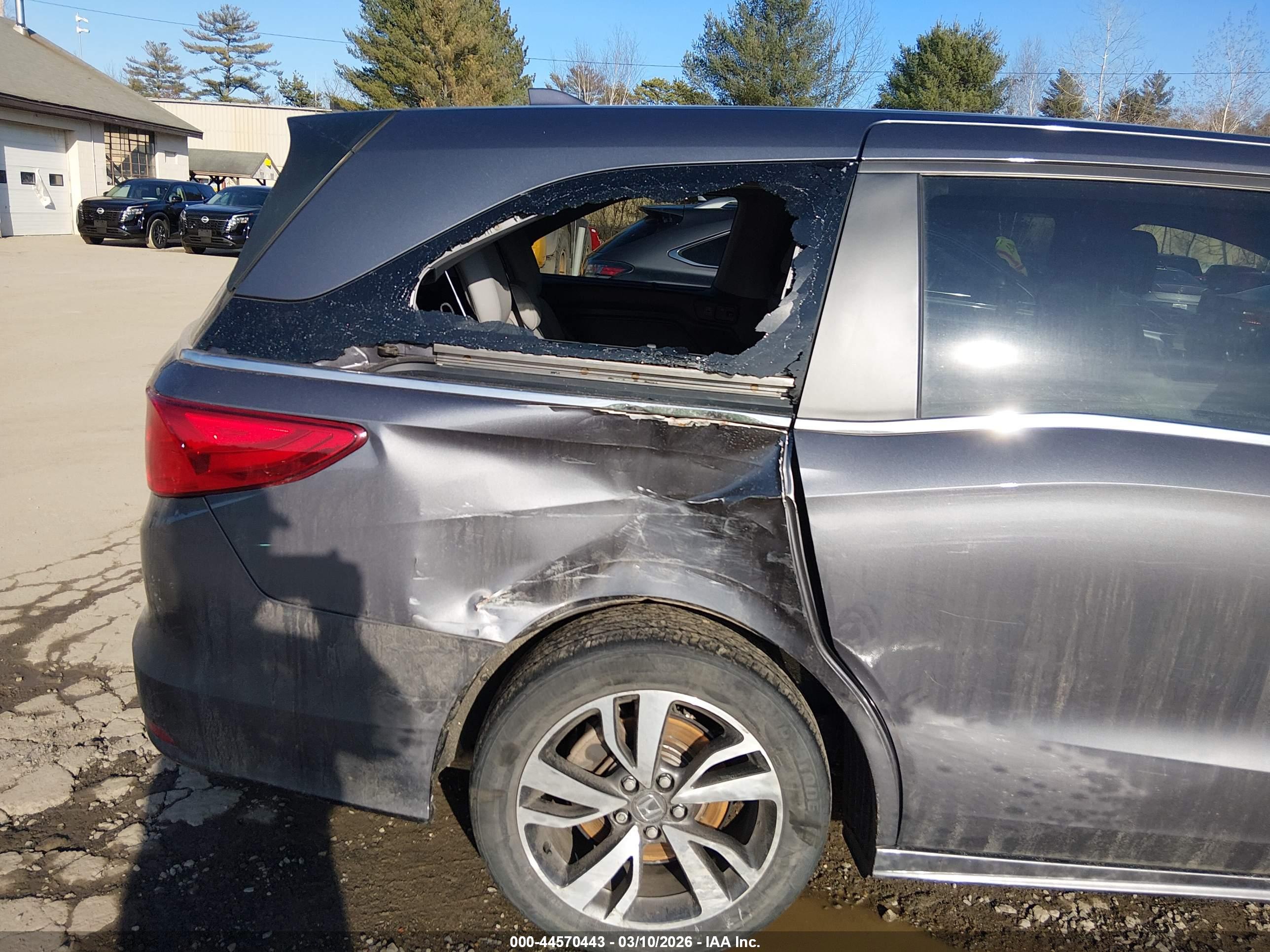HONDA ODYSSEY image 6