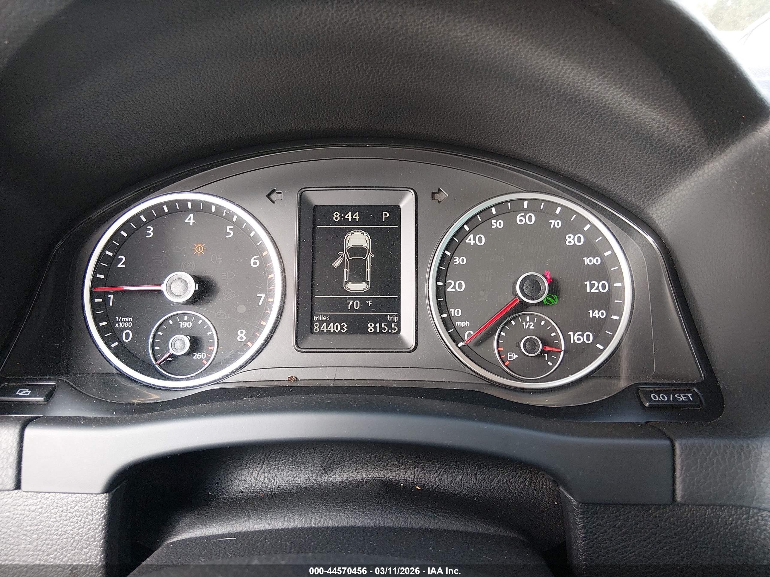 VOLKSWAGEN TIGUAN image 7