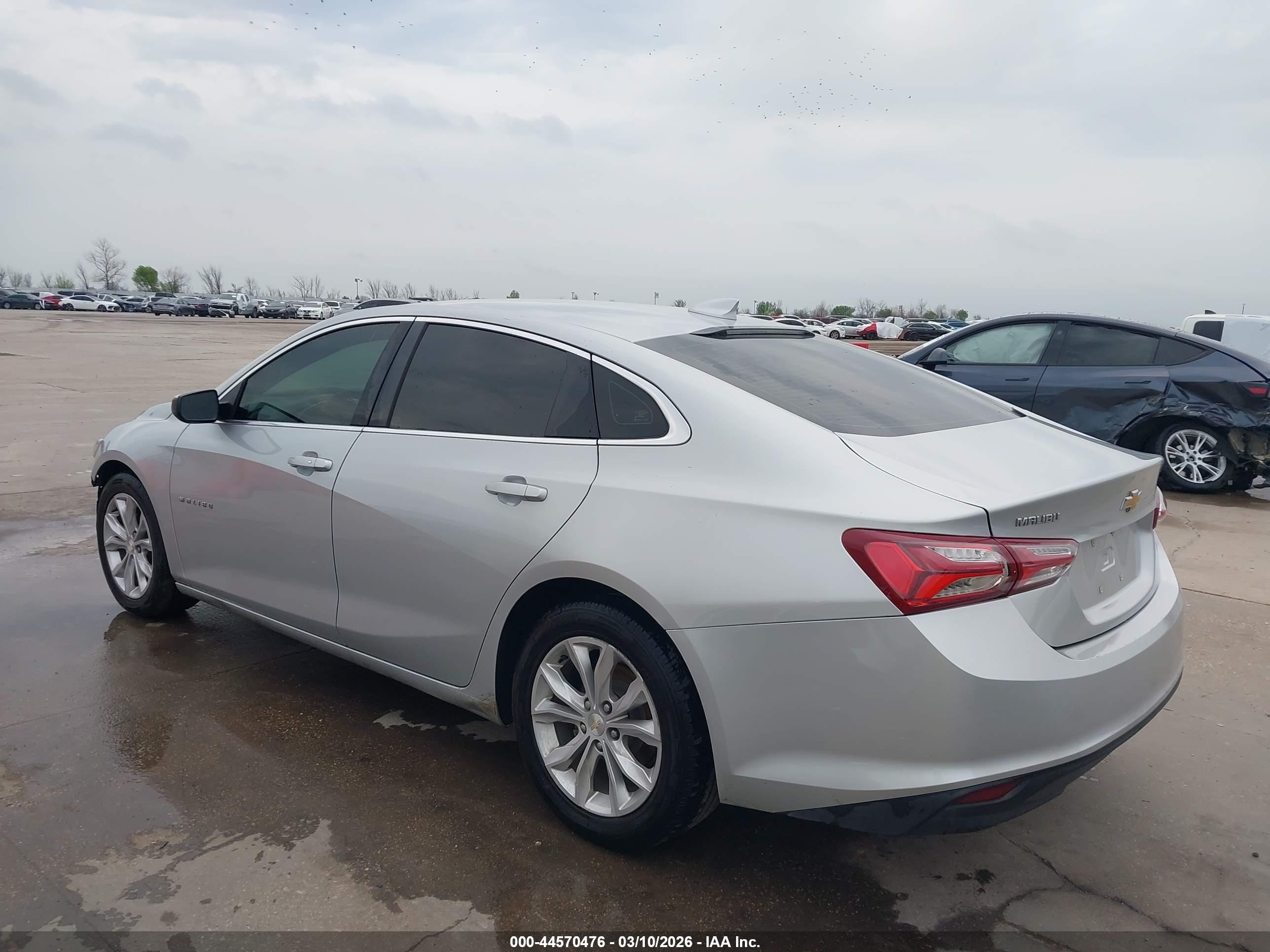 CHEVROLET MALIBU image 3