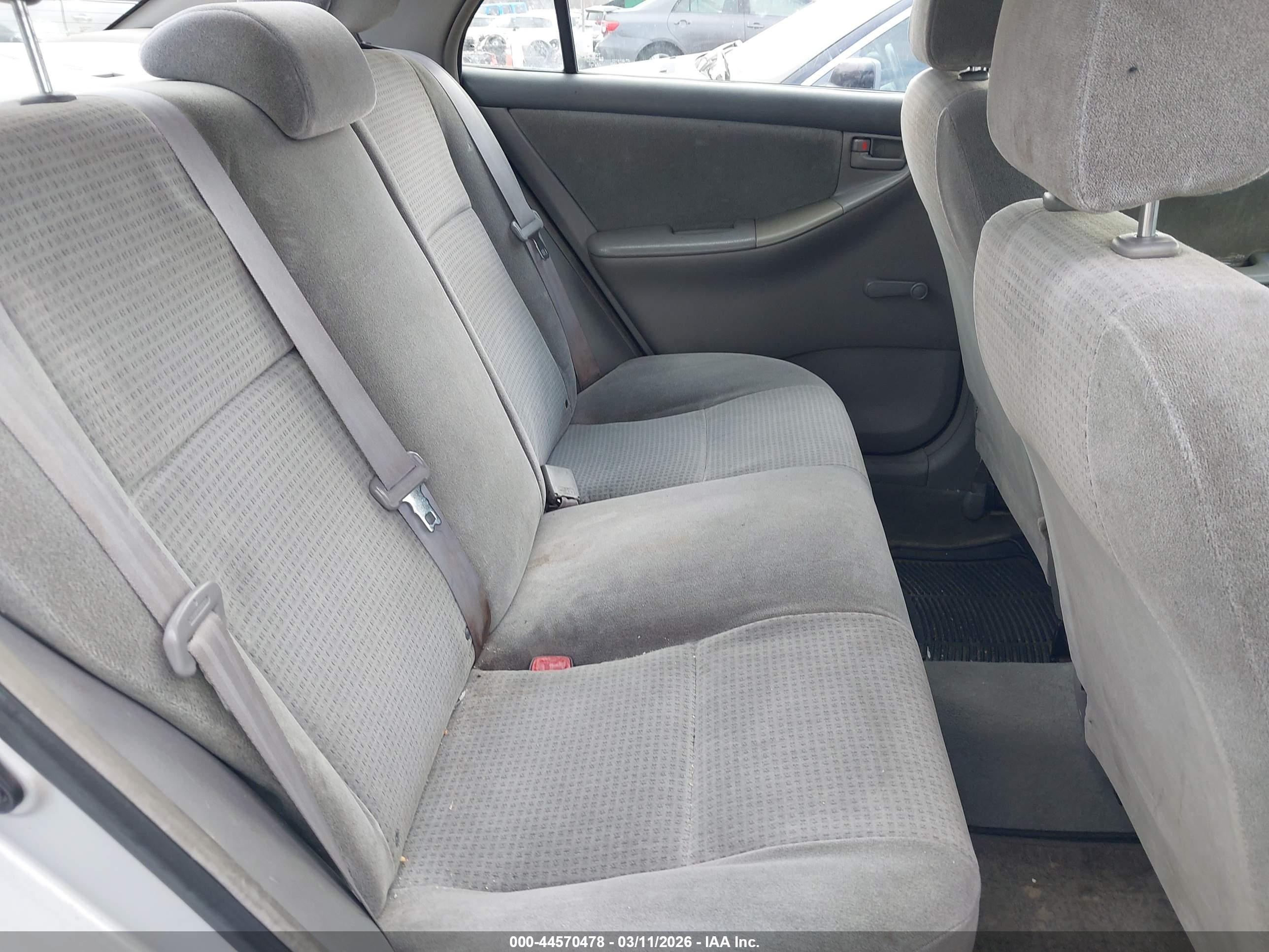 TOYOTA COROLLA image 8