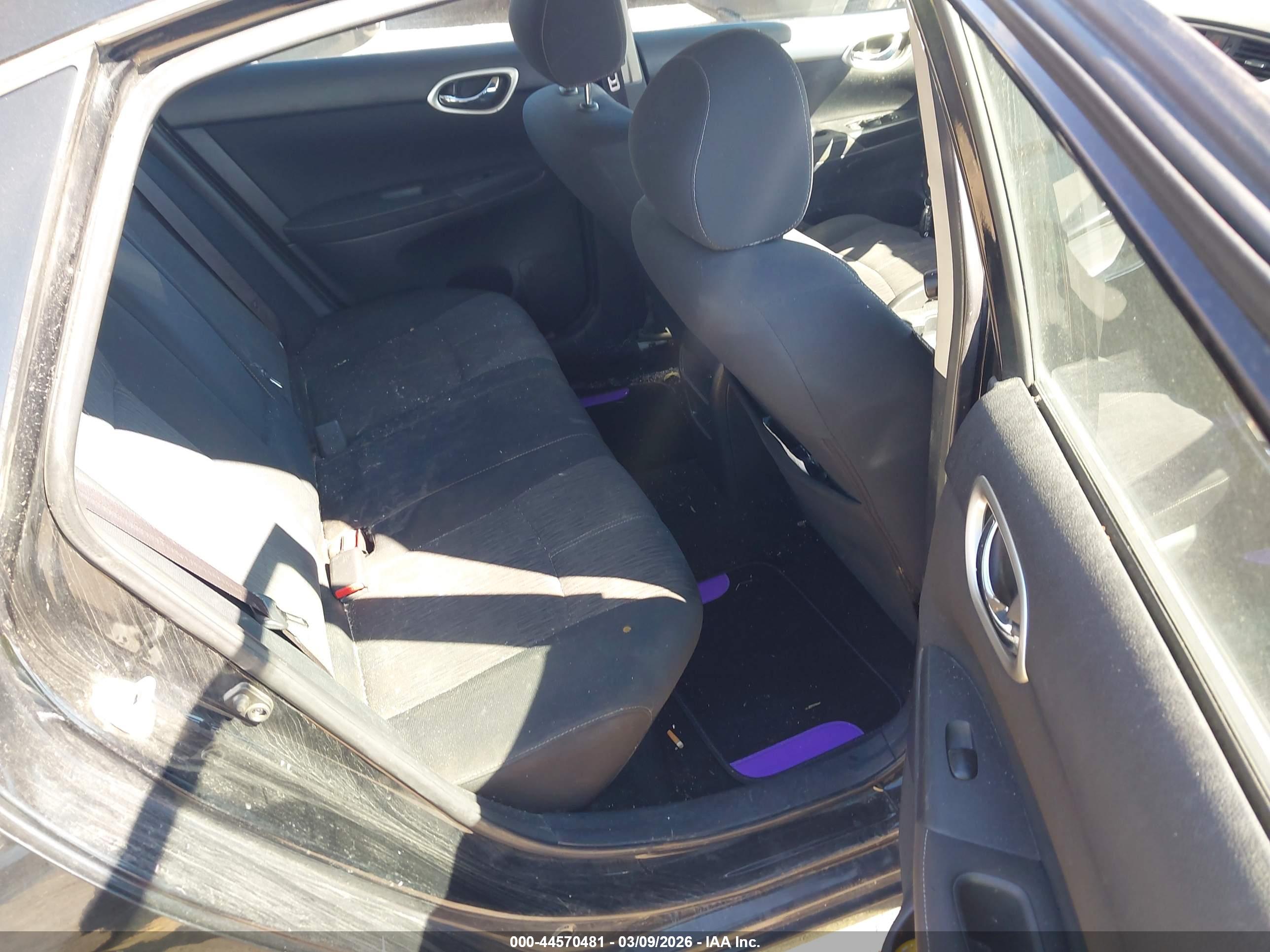 NISSAN SENTRA image 8