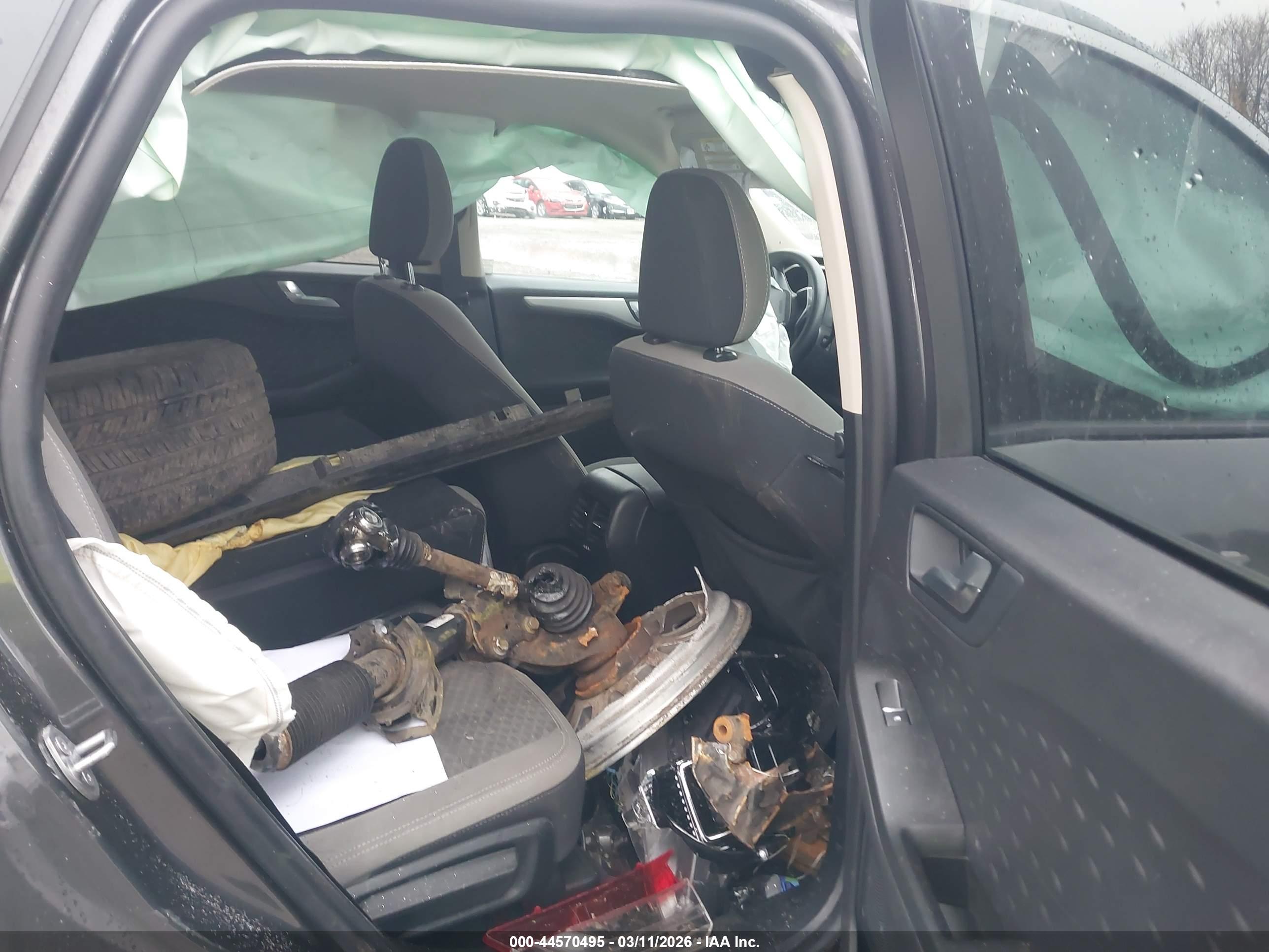 FORD ESCAPE image 8