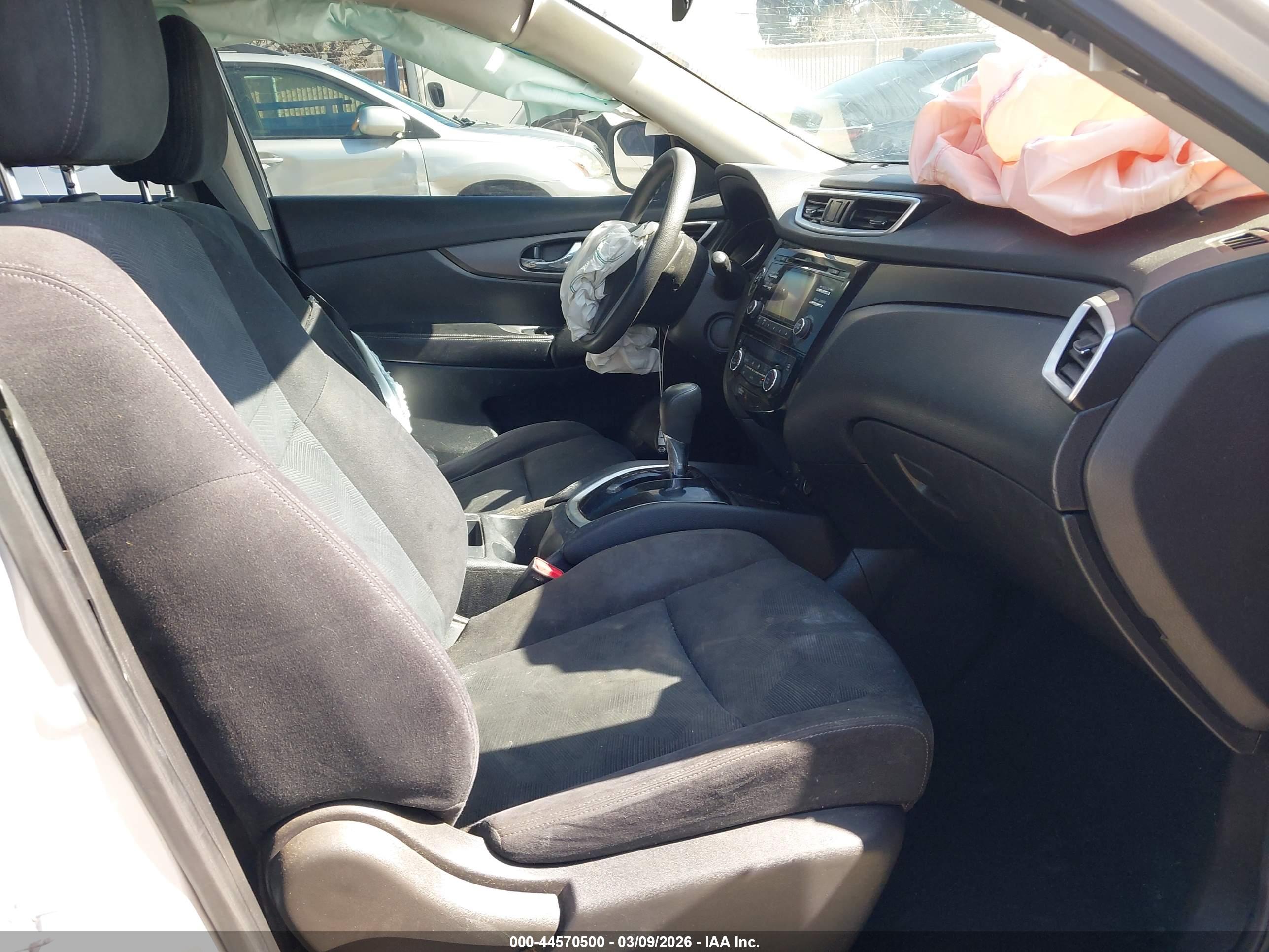NISSAN ROGUE image 5