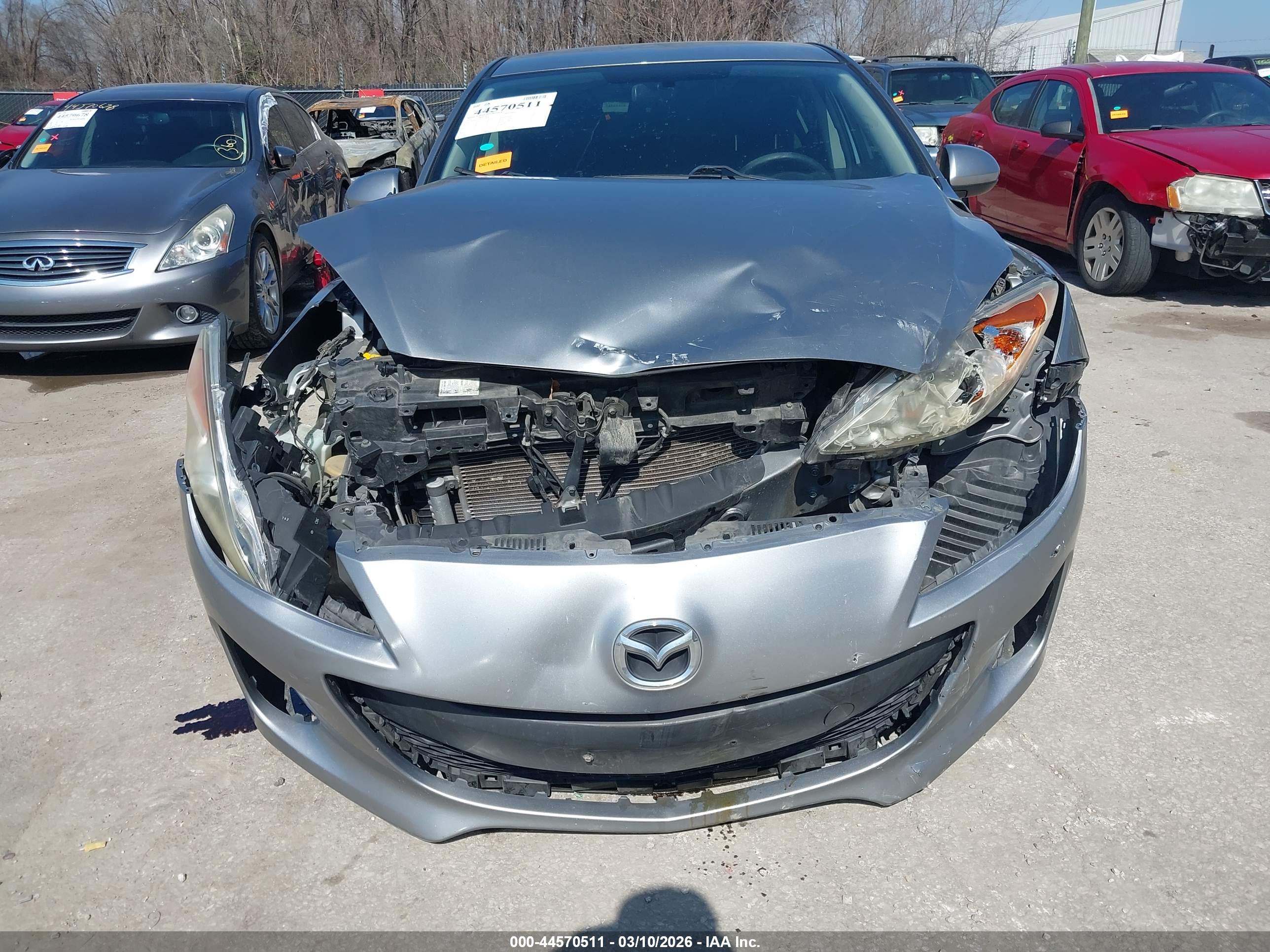 MAZDA MAZDA3 image 6
