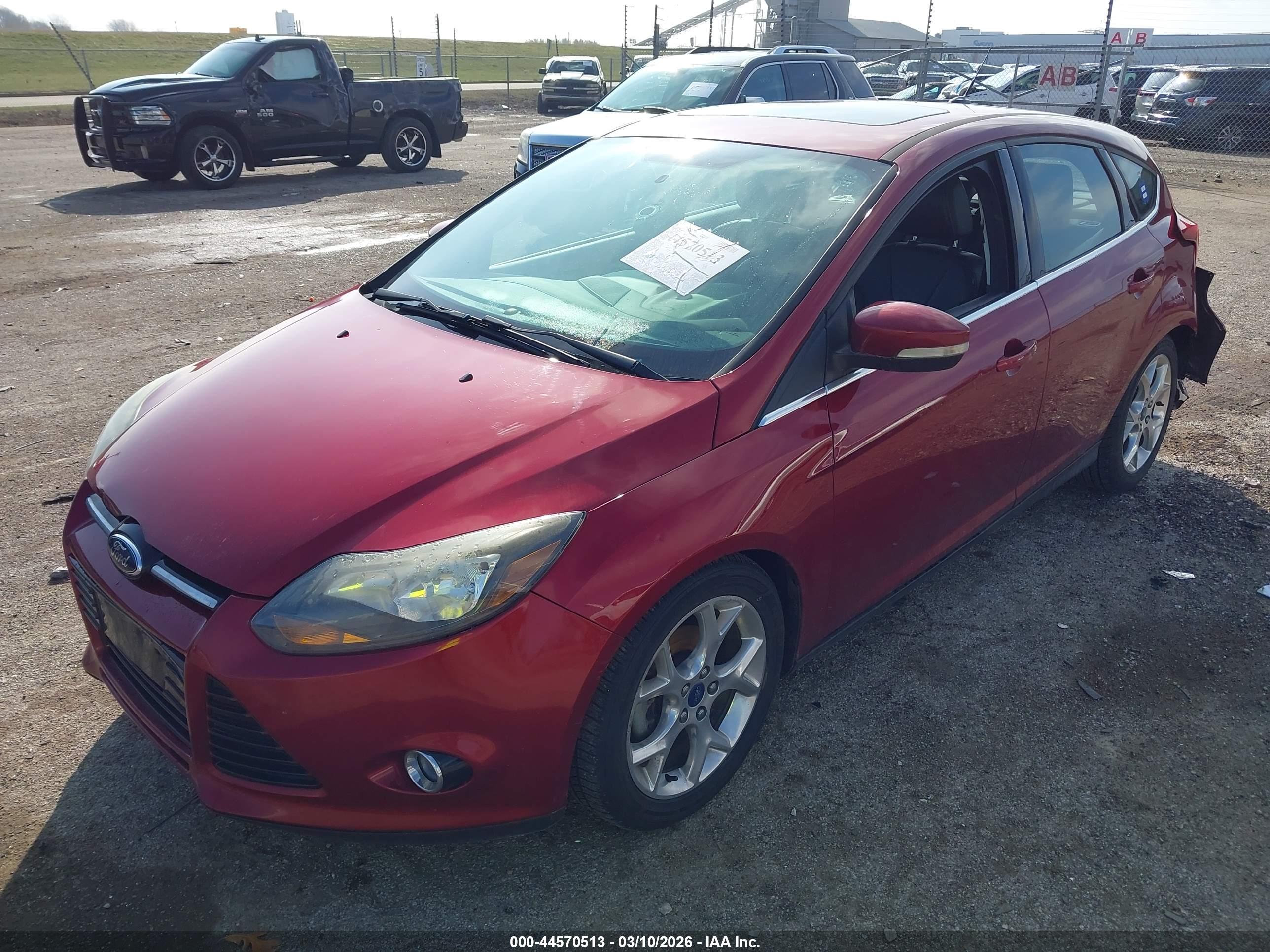 FORD FOCUS image 2