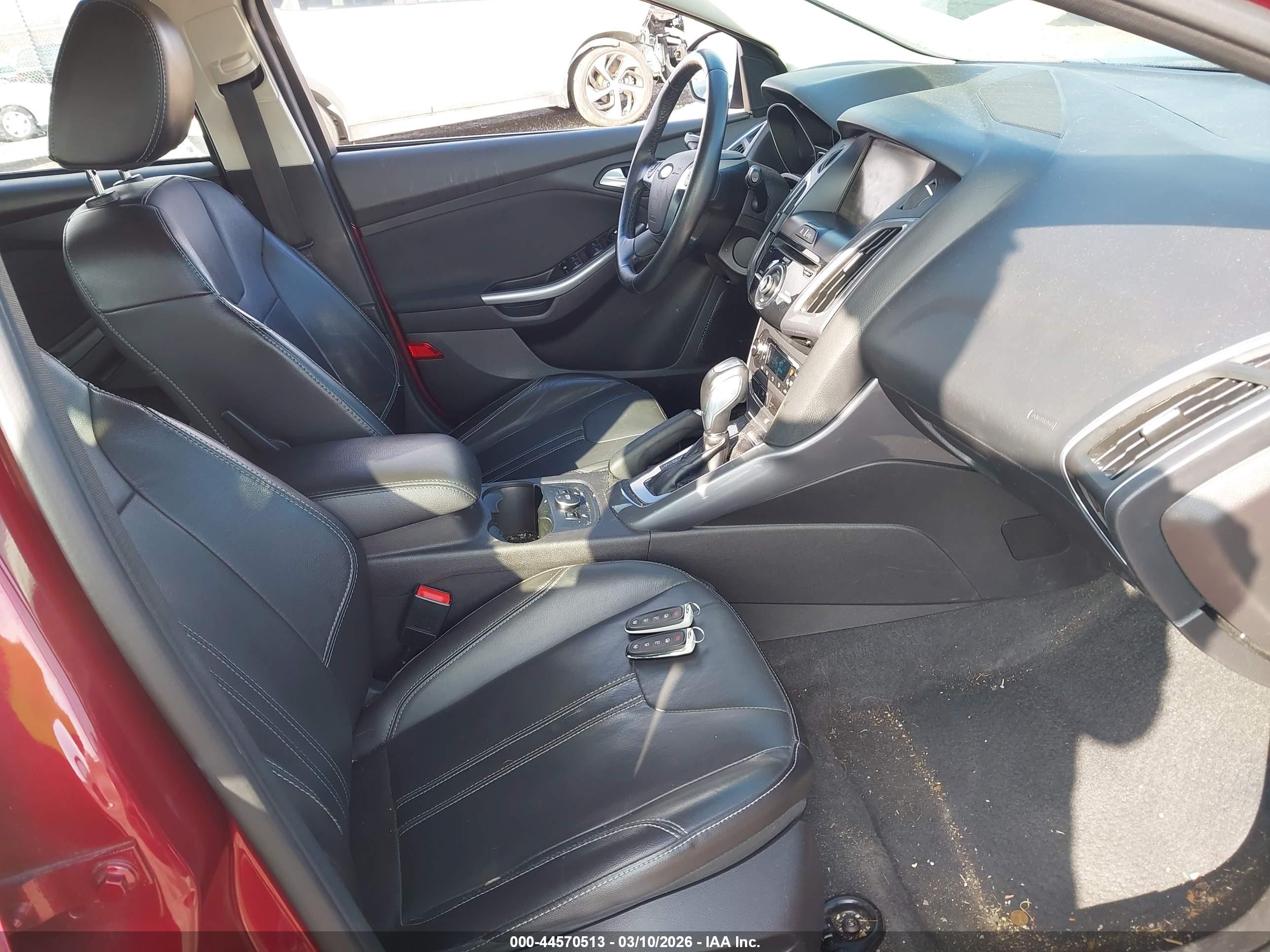 FORD FOCUS image 5