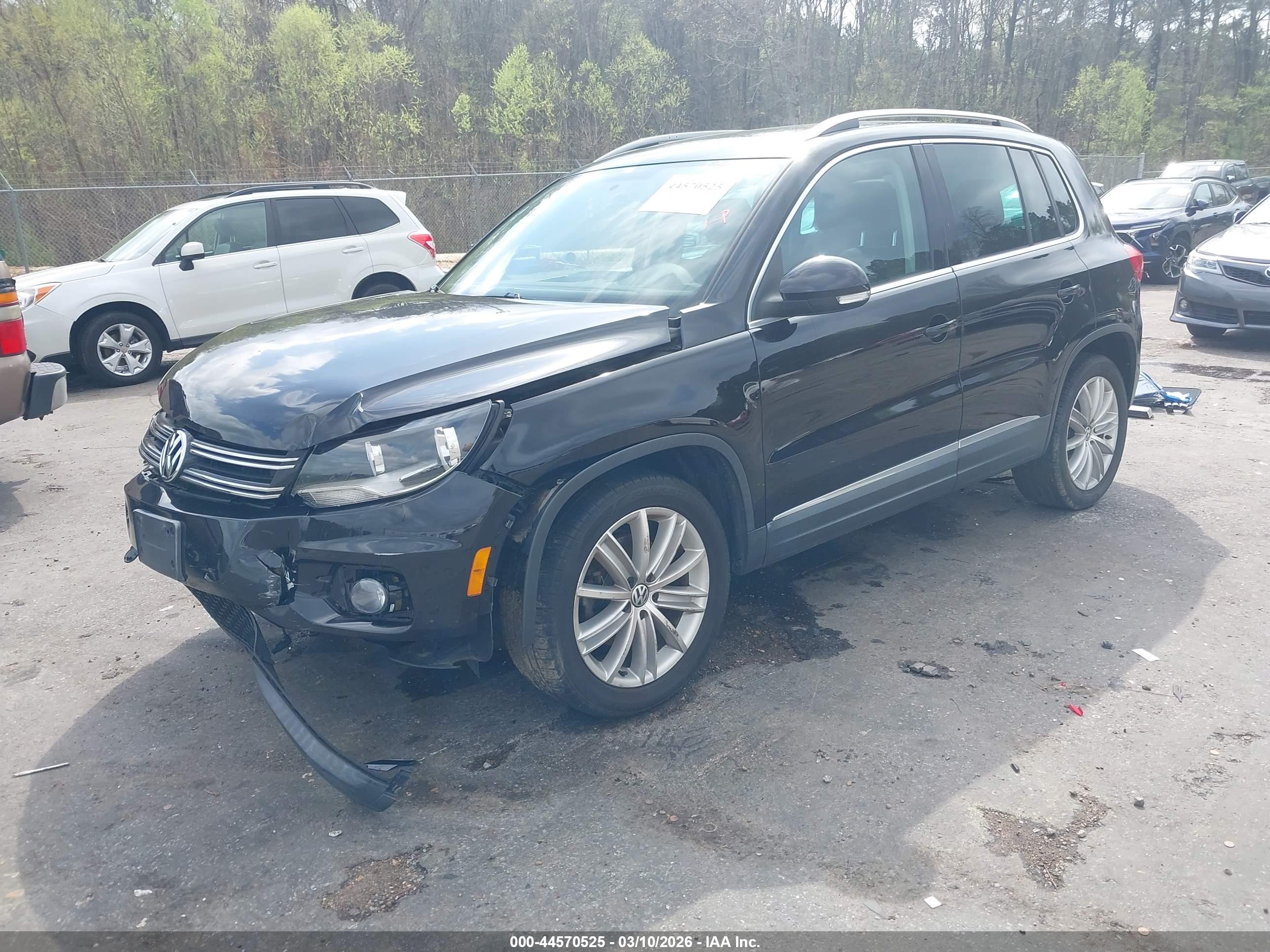VOLKSWAGEN TIGUAN image 2