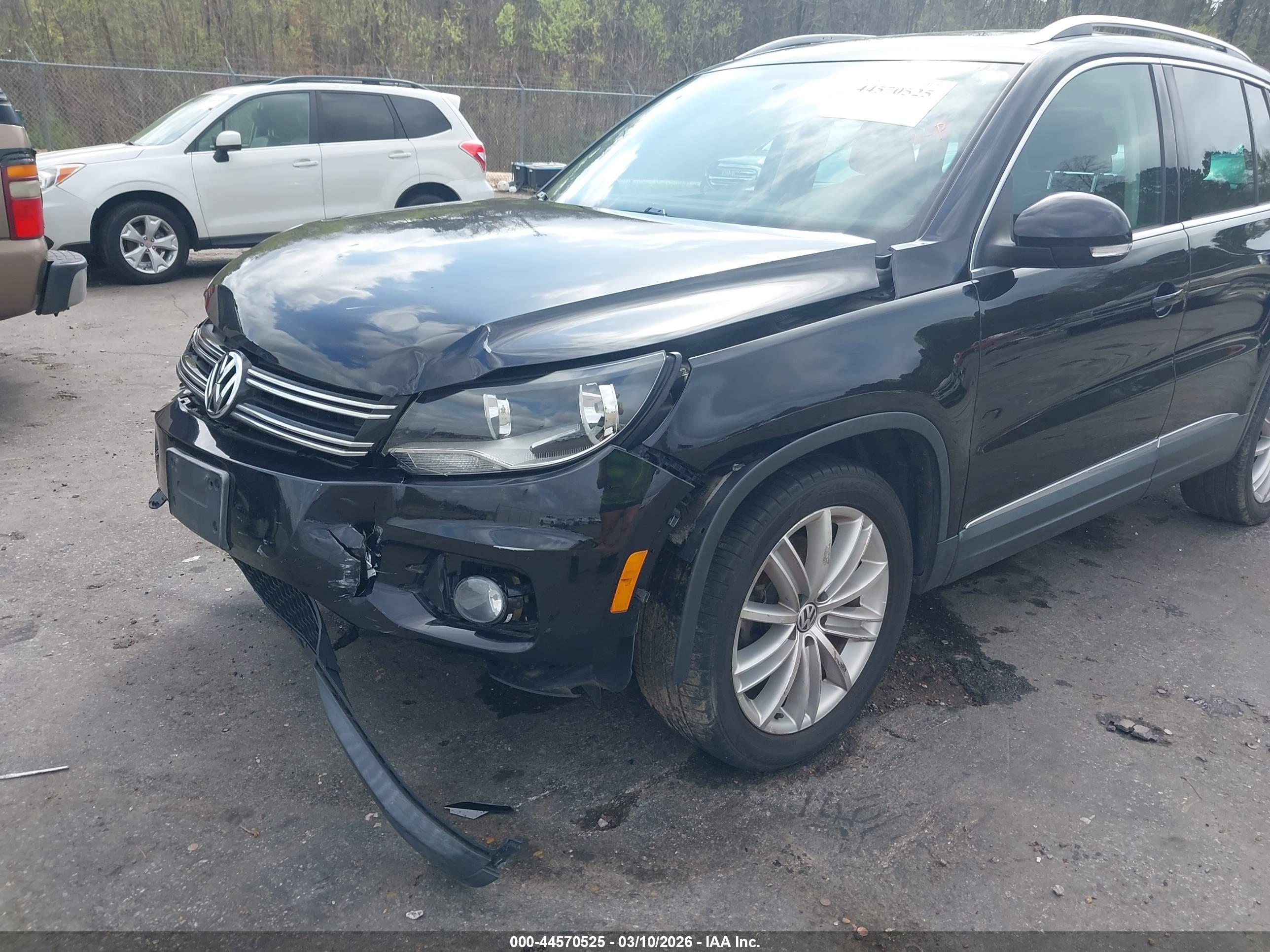 VOLKSWAGEN TIGUAN image 6