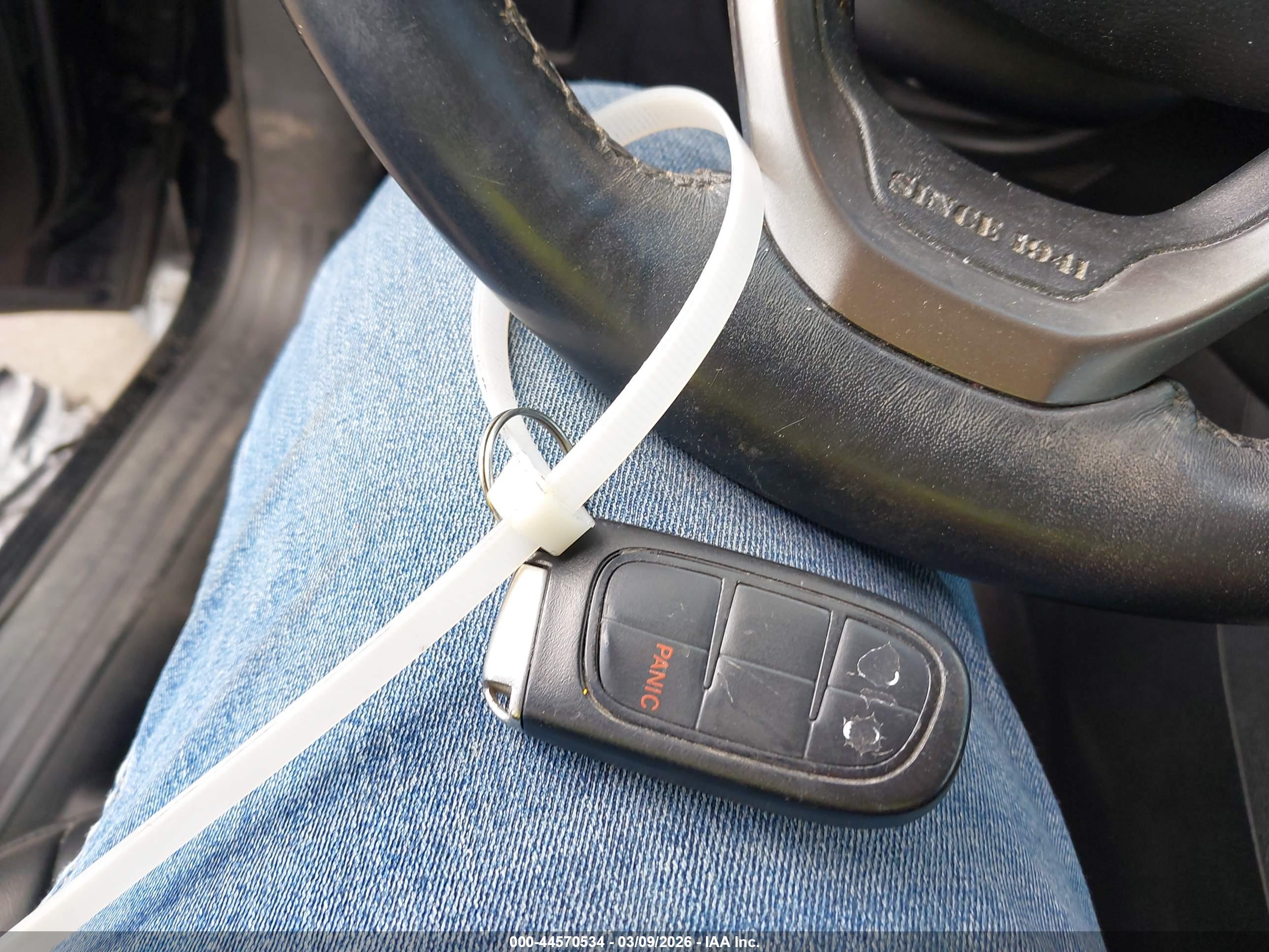 JEEP CHEROKEE image 11