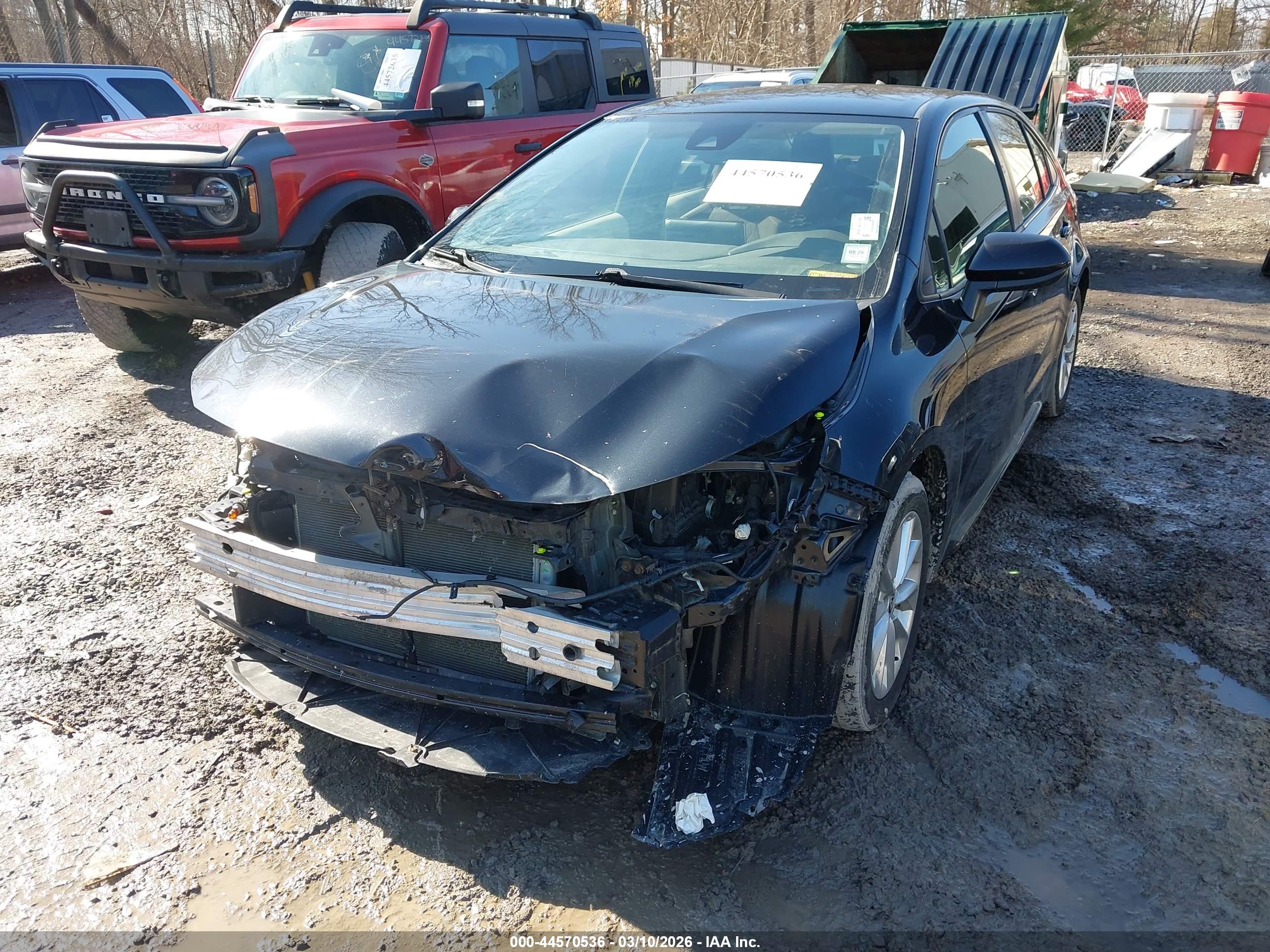 TOYOTA COROLLA image 6