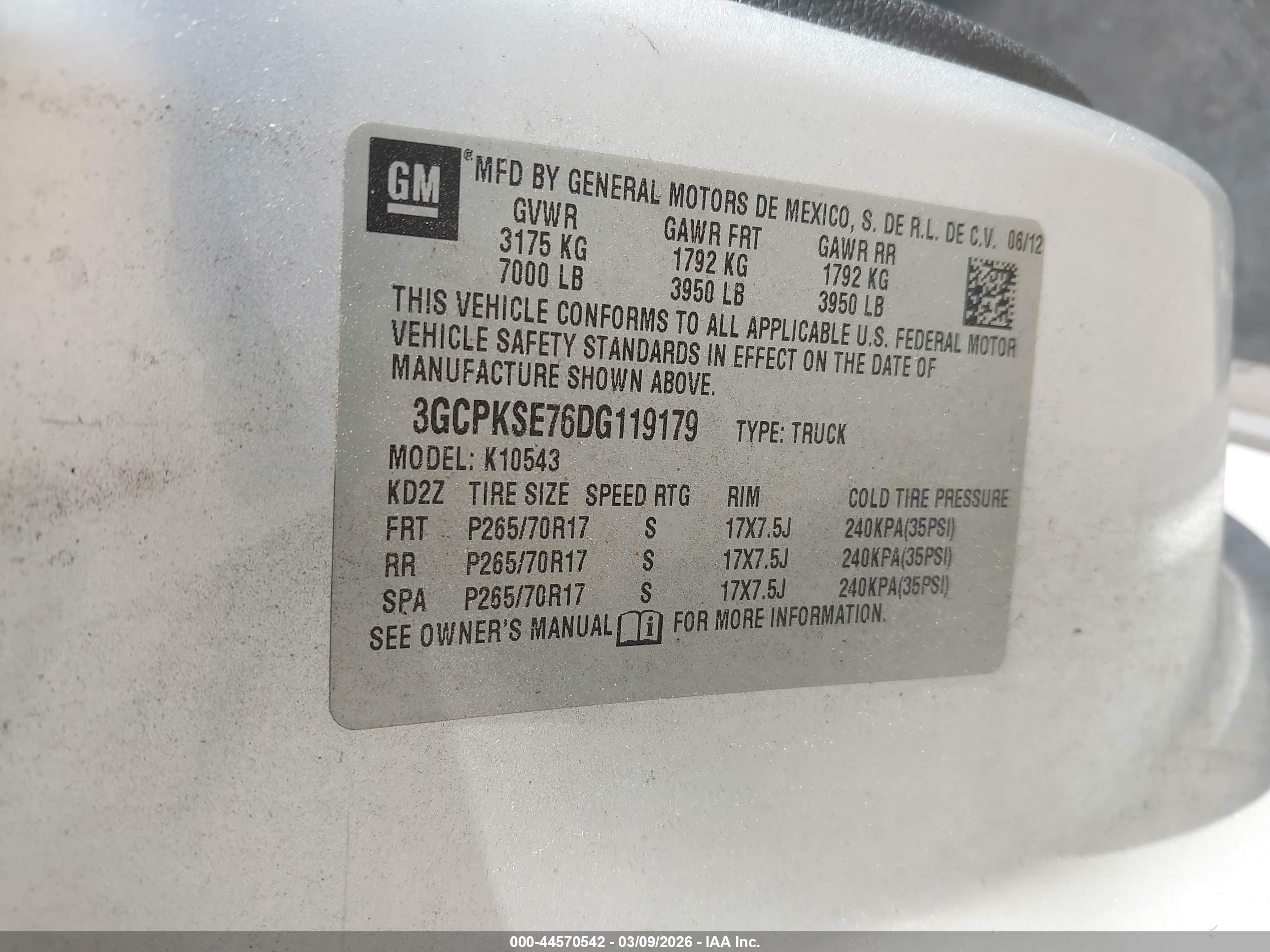 CHEVROLET SILVERADO image 9