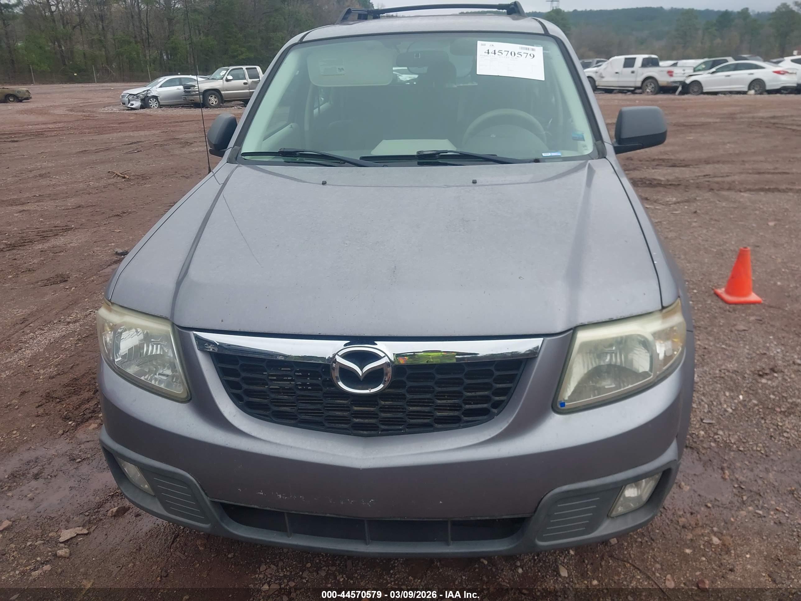 MAZDA TRIBUTE image 6