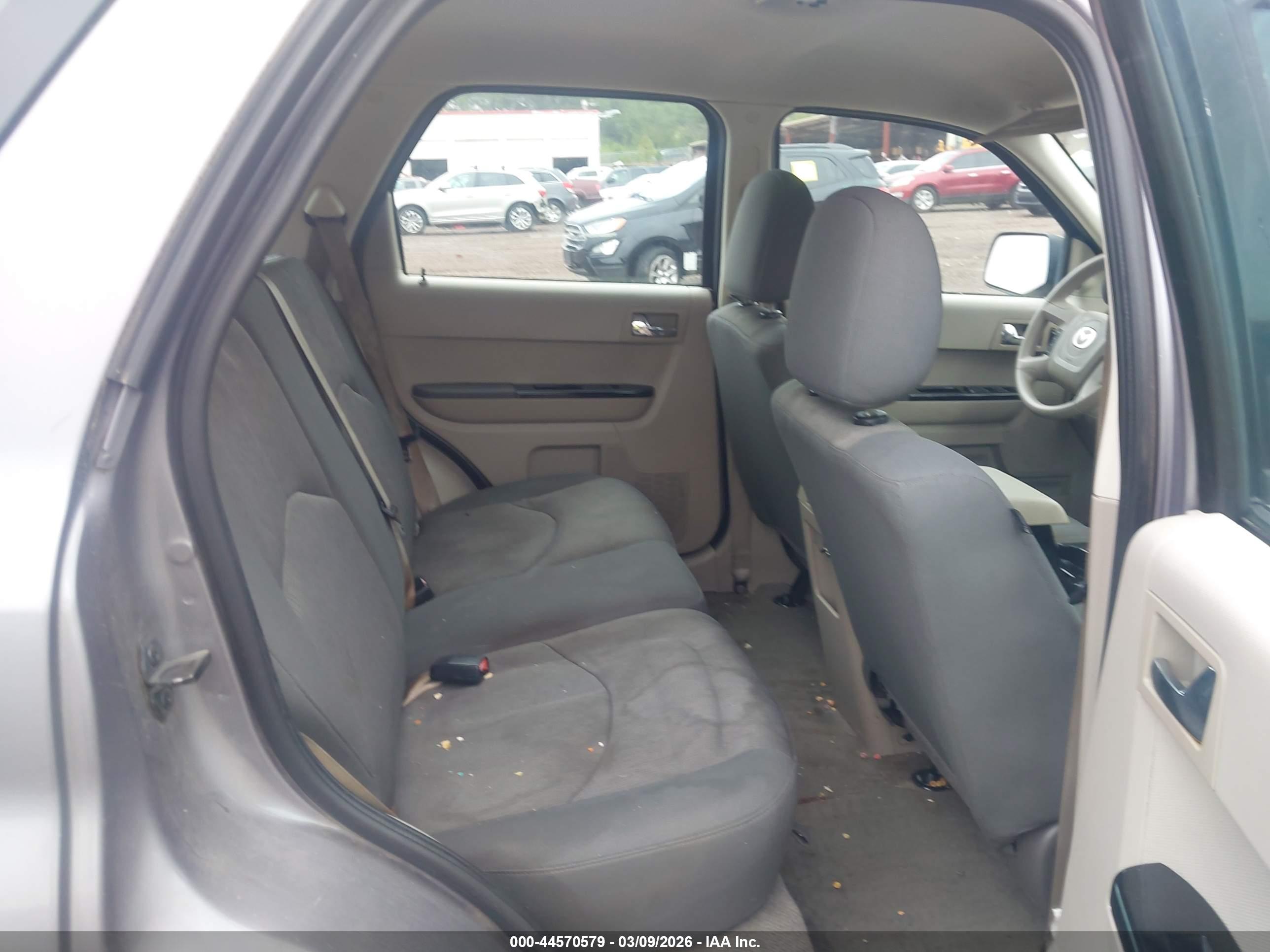 MAZDA TRIBUTE image 8