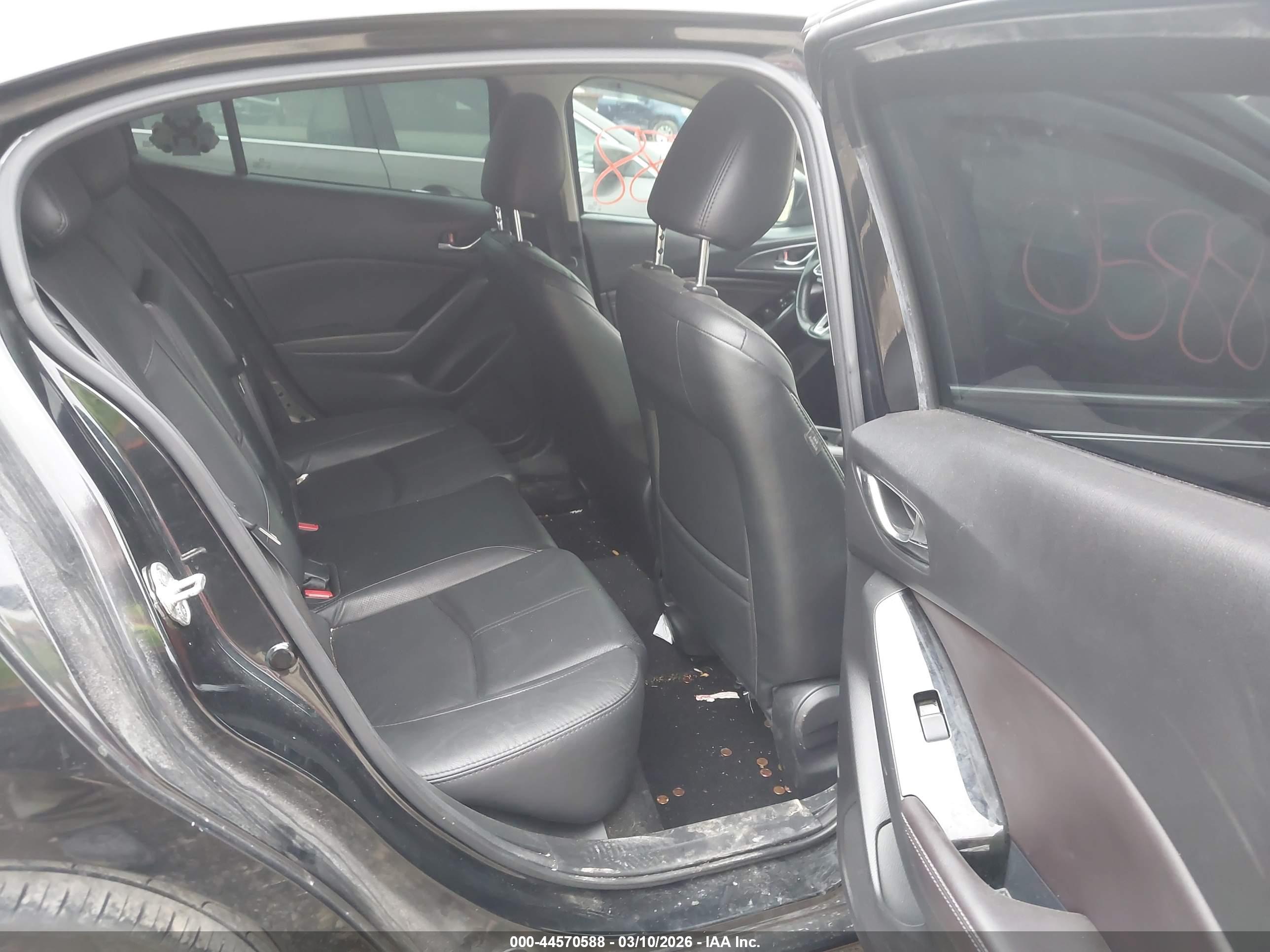 MAZDA MAZDA3 image 8